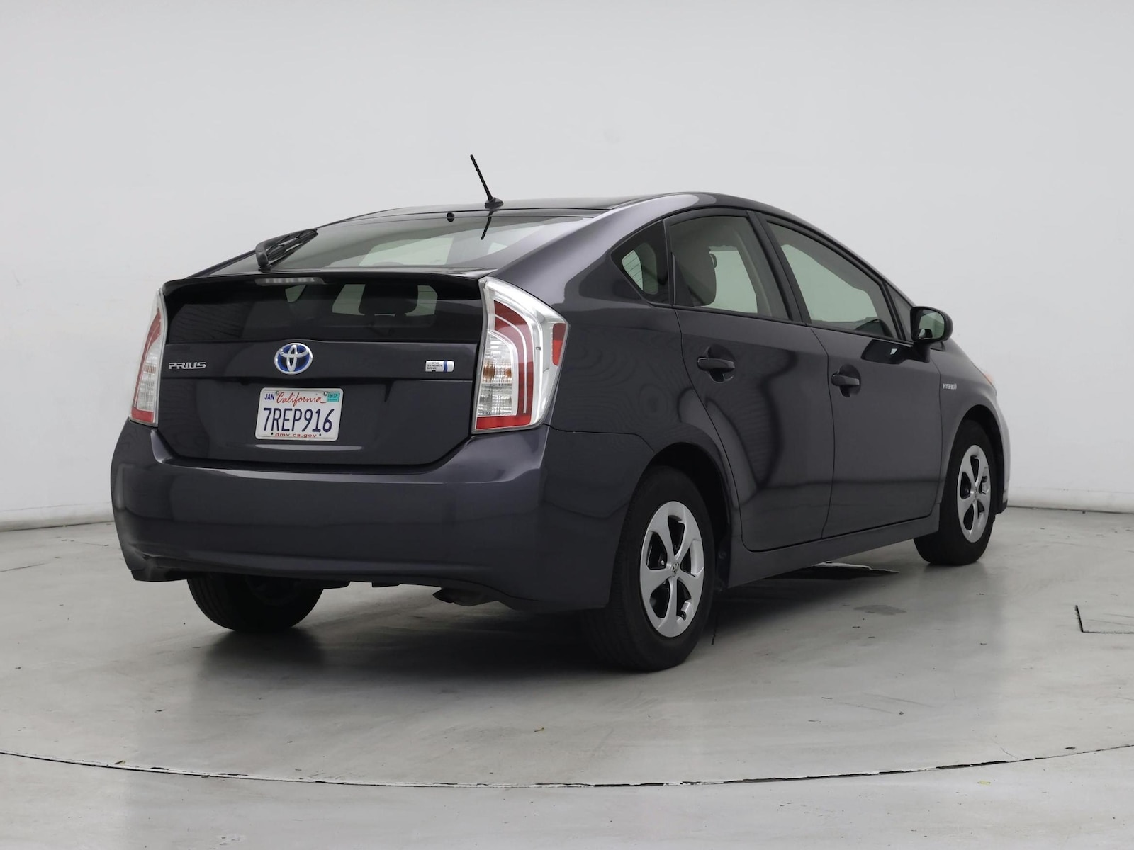 2015 Toyota Prius Two - Photo 9