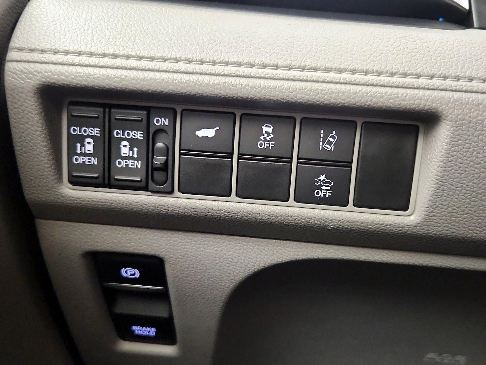 2020 Honda Odyssey EX-L - Photo 14