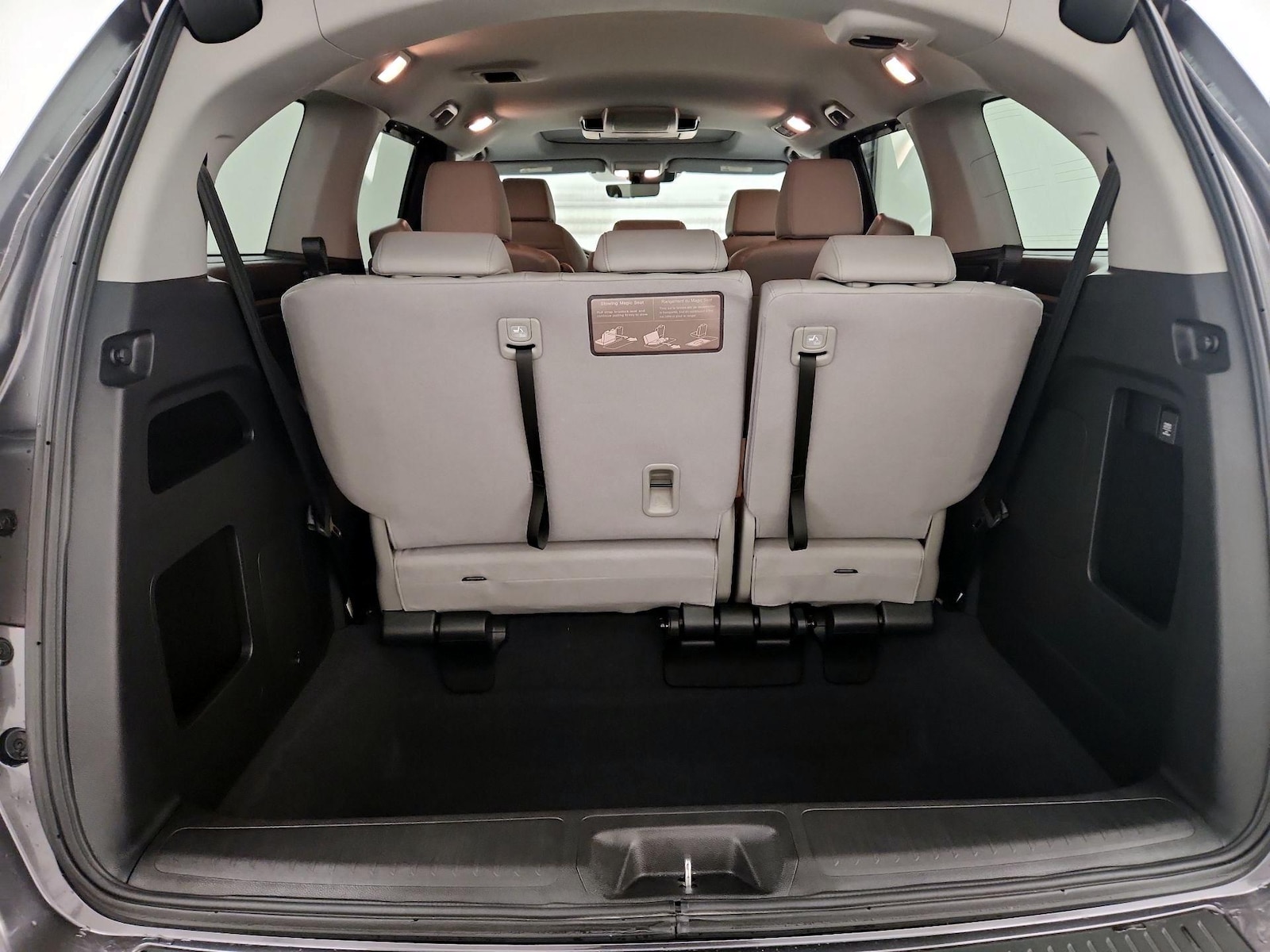 2020 Honda Odyssey EX-L - Photo 23