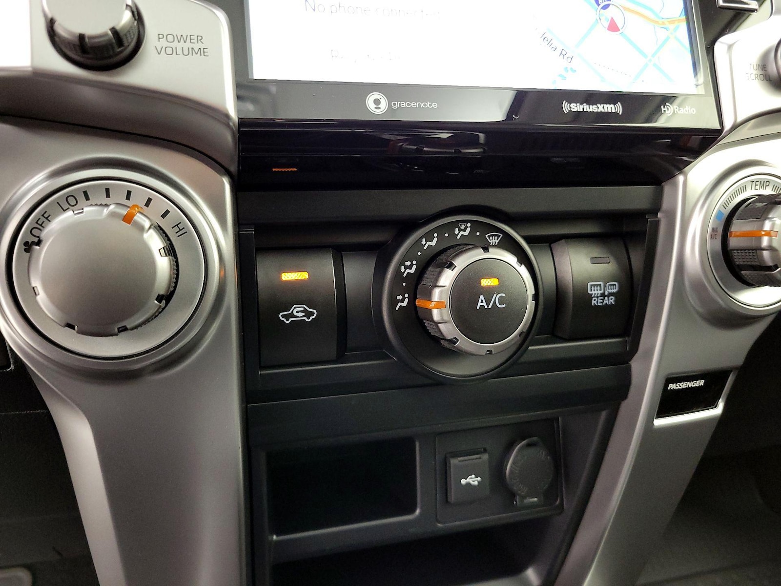 2024 Toyota 4Runner SR5 Premium - Photo 18