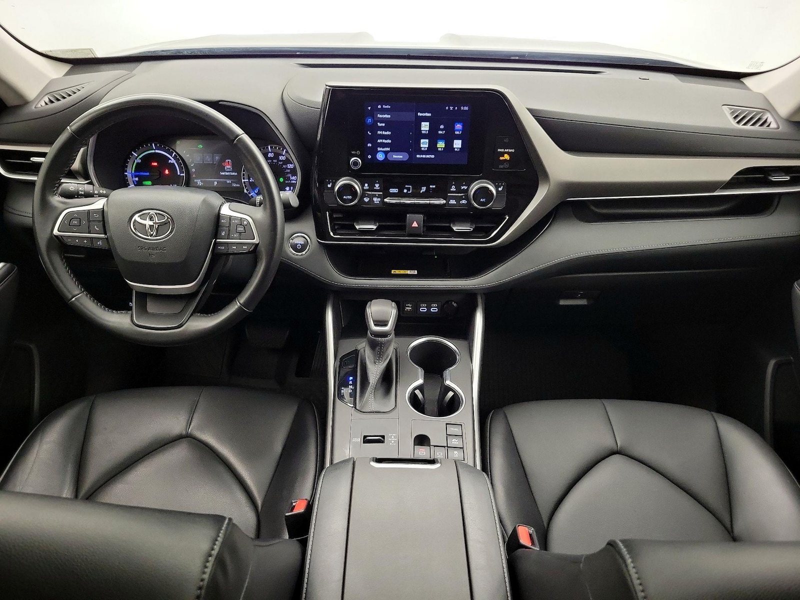 2023 Toyota Highlander XLE - Photo 10