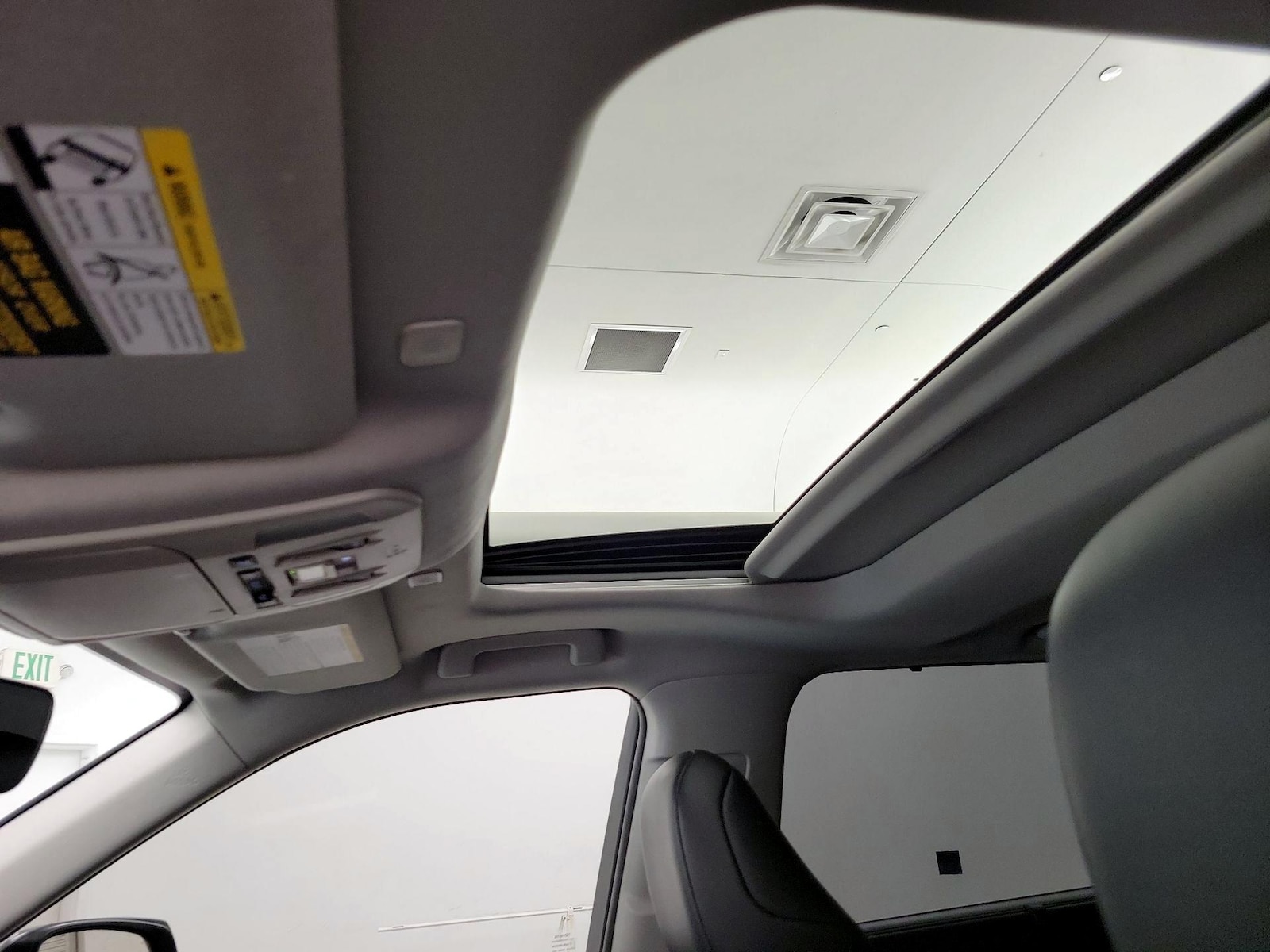 2023 Toyota Highlander XLE - Photo 20