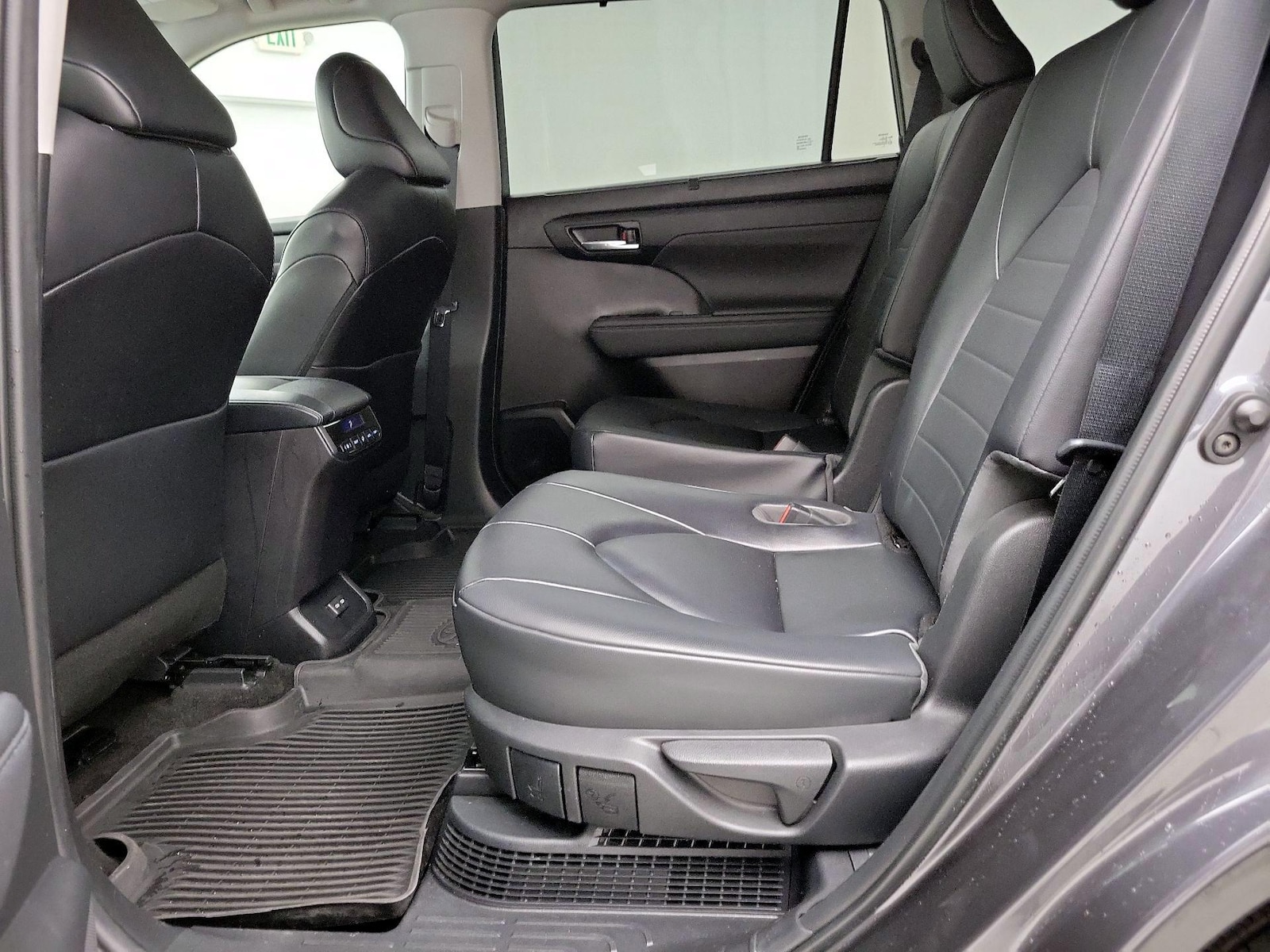 2023 Toyota Highlander XLE - Photo 21