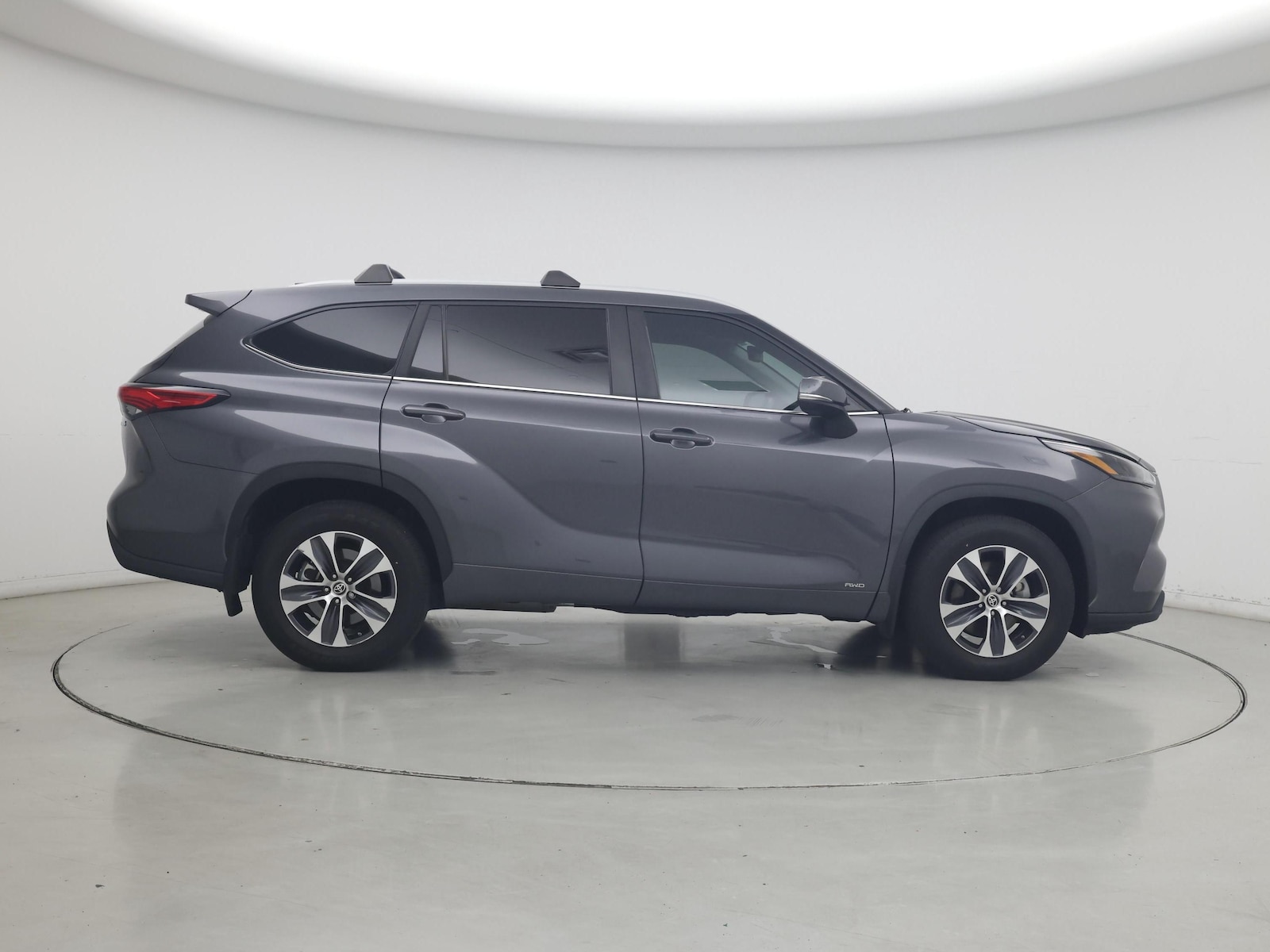 2023 Toyota Highlander XLE - Photo 8