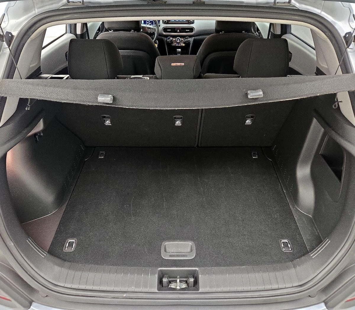 Trunk/Cargo (Seats Up)