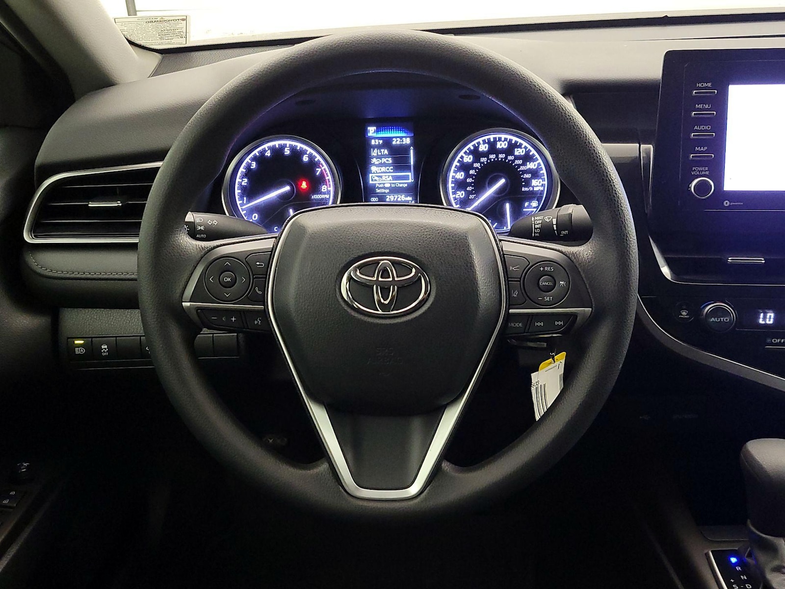 2023 Toyota Camry LE - Photo 11