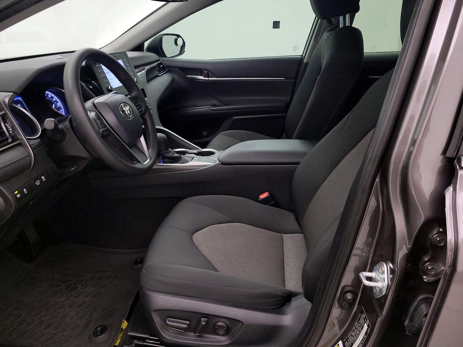 2023 Toyota Camry LE - Photo 12