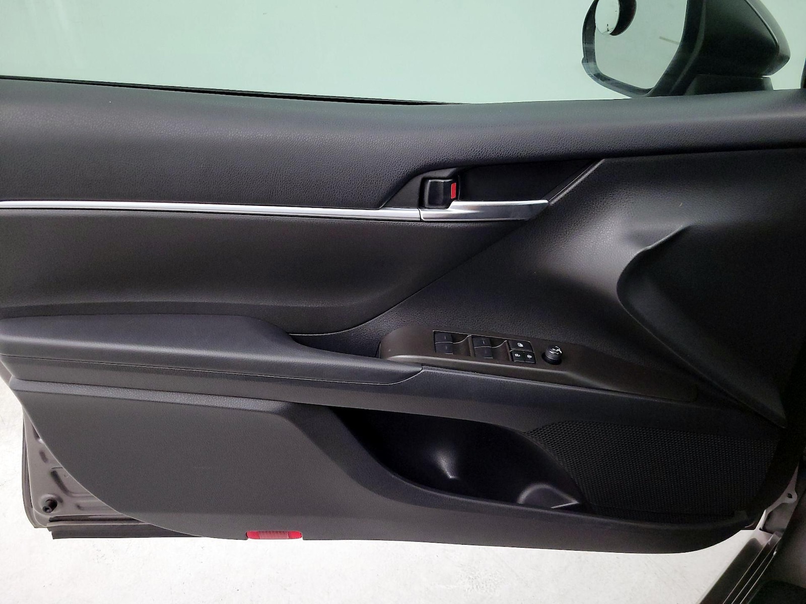 2023 Toyota Camry LE - Photo 13