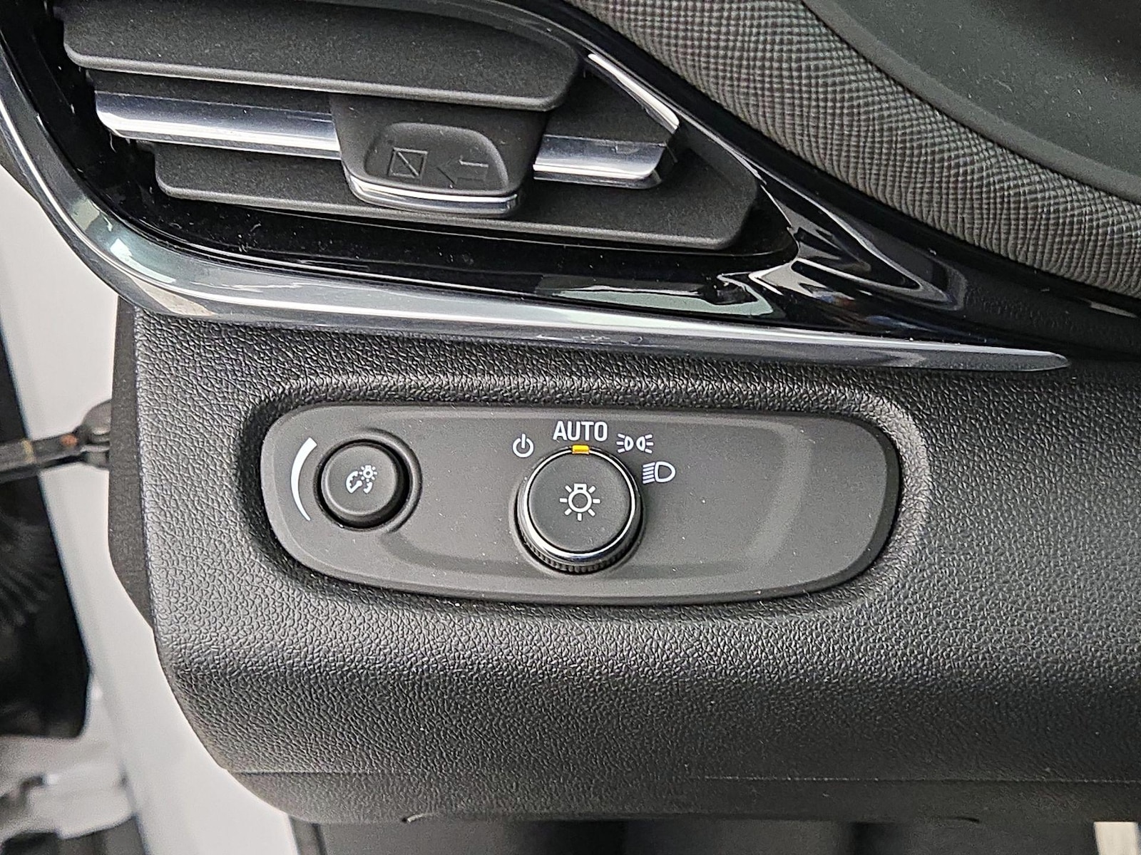 2024 Buick Envista Avenir - Photo 14