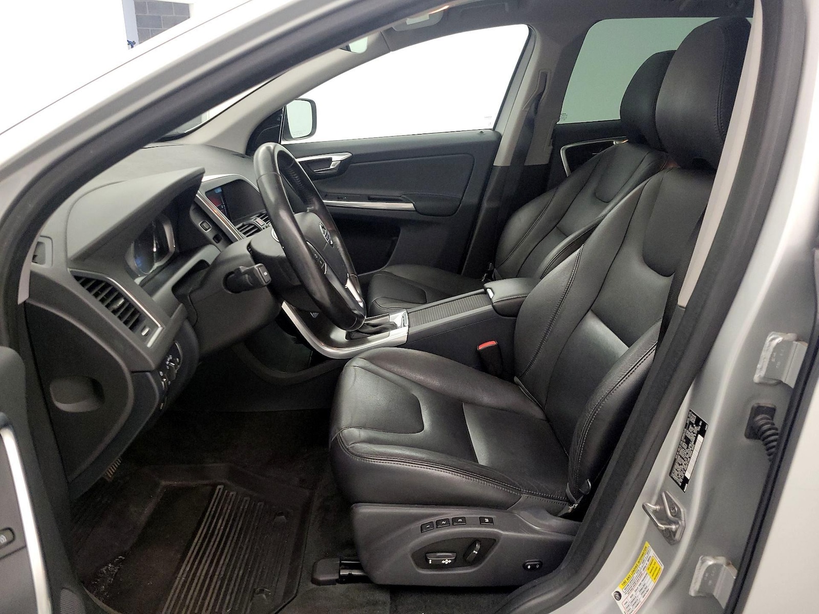 2015 Volvo XC60 Premier - Photo 12