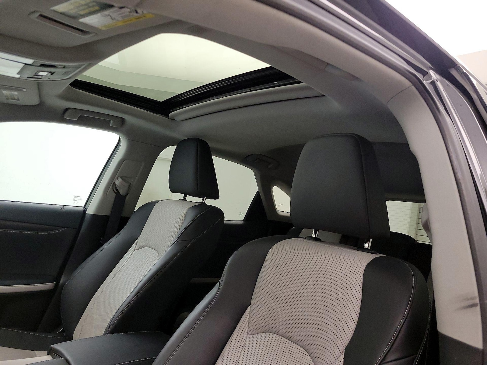 2022 Lexus RX Hybrid 450h - Photo 21