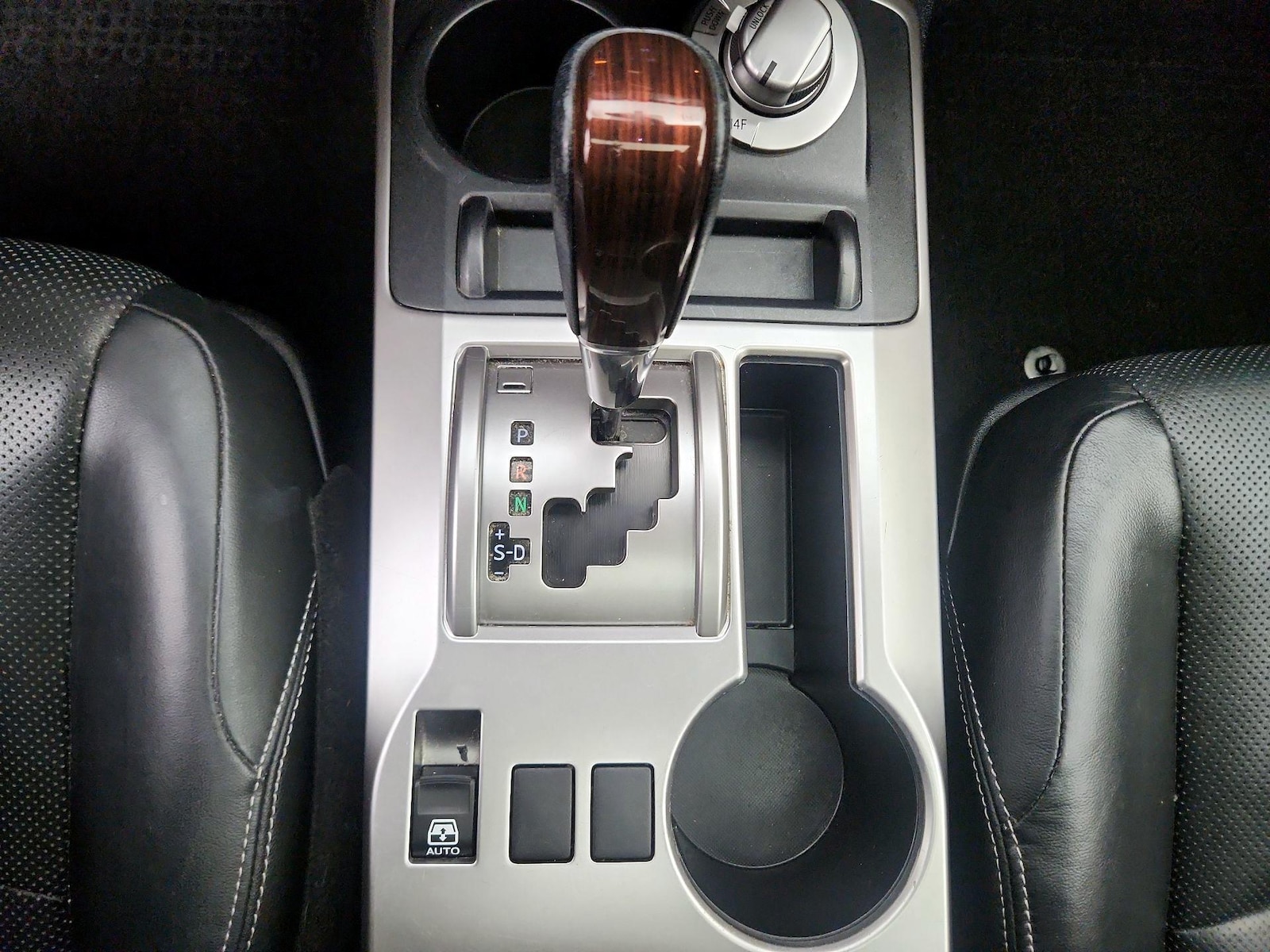 2019 Toyota 4Runner Limited - Photo 18