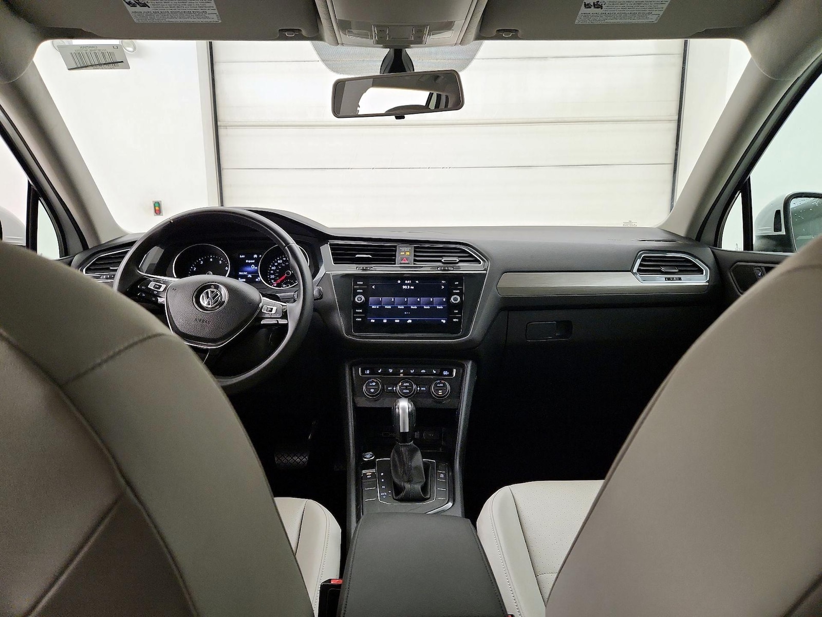 2020 Volkswagen Tiguan SE - Photo 10
