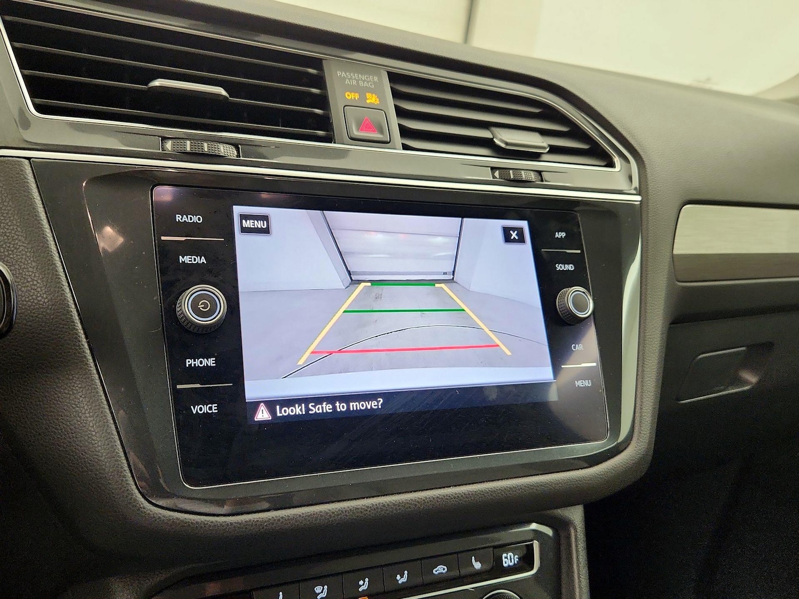 2020 Volkswagen Tiguan SE - Photo 15