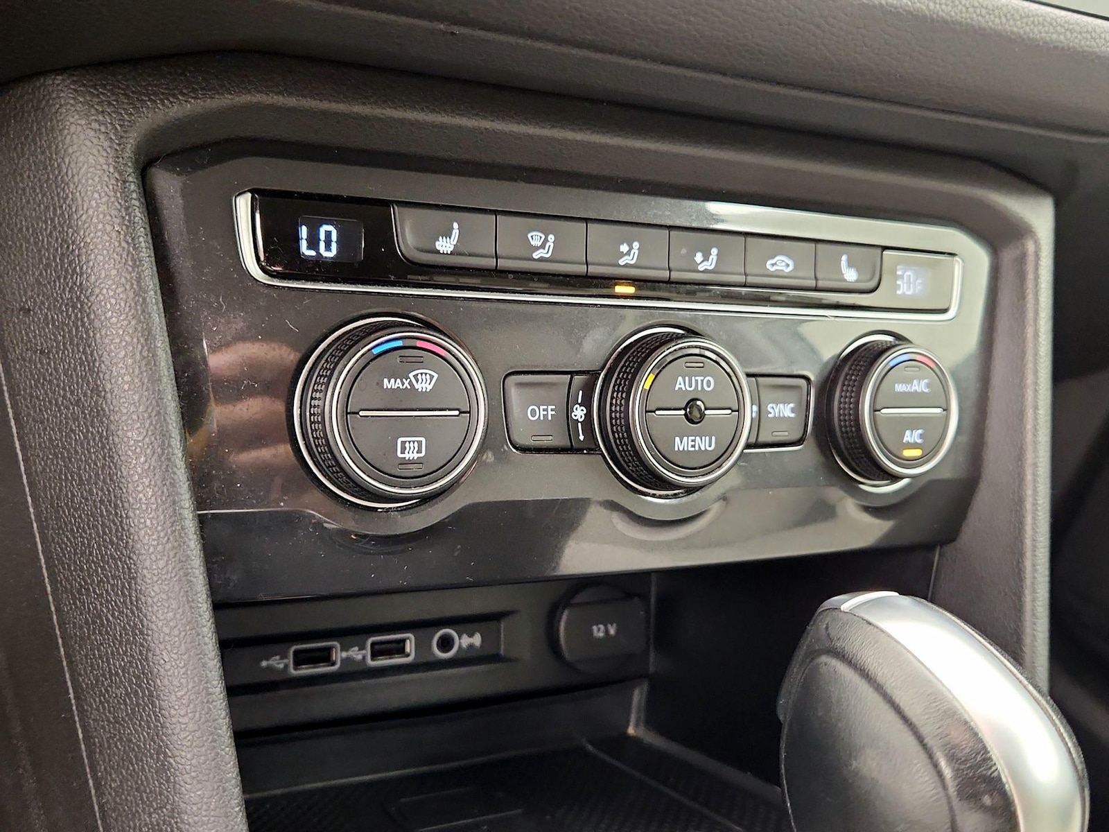 2020 Volkswagen Tiguan SE - Photo 17