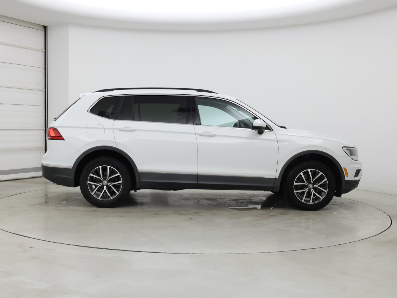 2020 Volkswagen Tiguan SE - Photo 8
