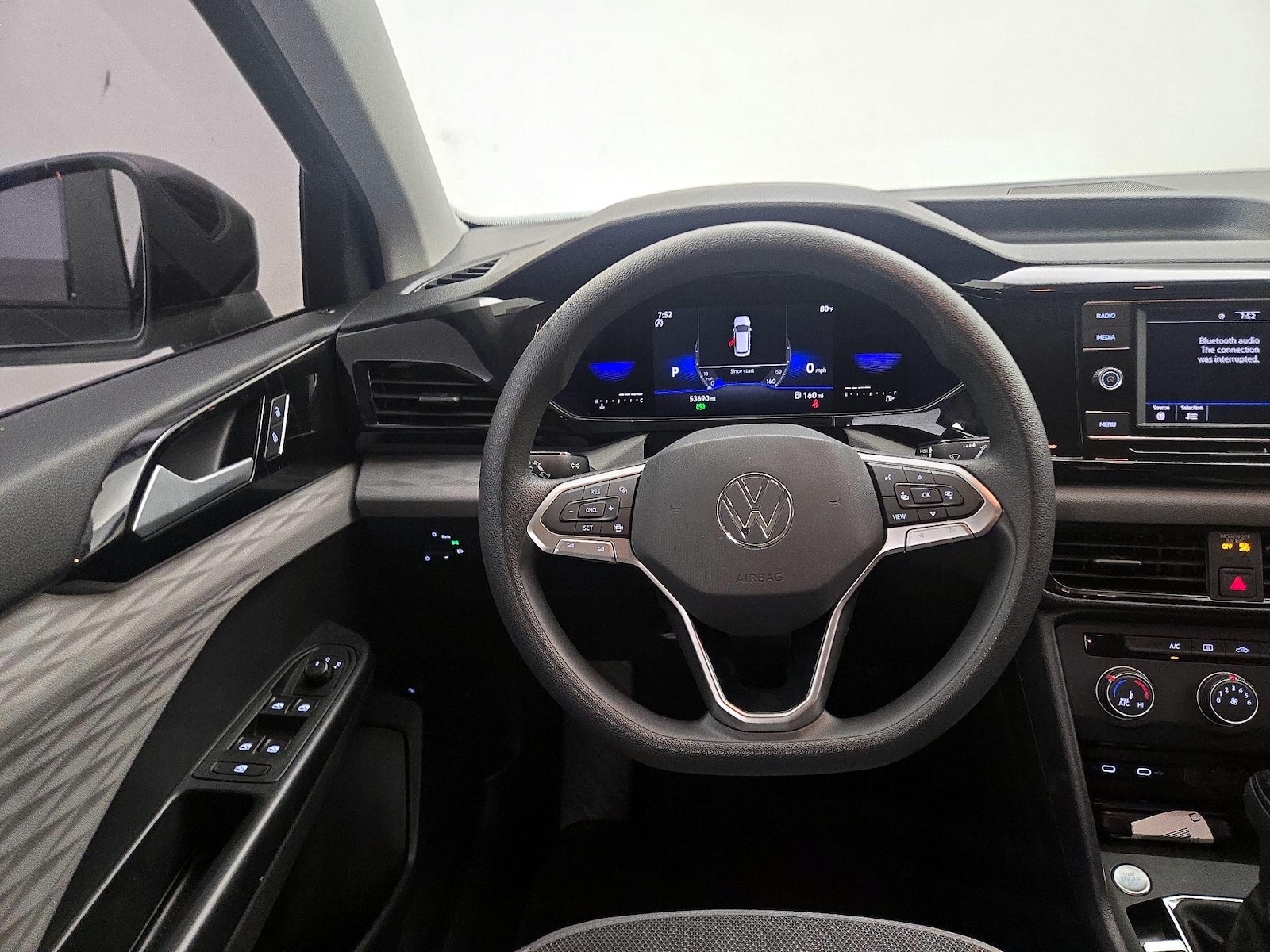 2022 Volkswagen Taos S - Photo 11