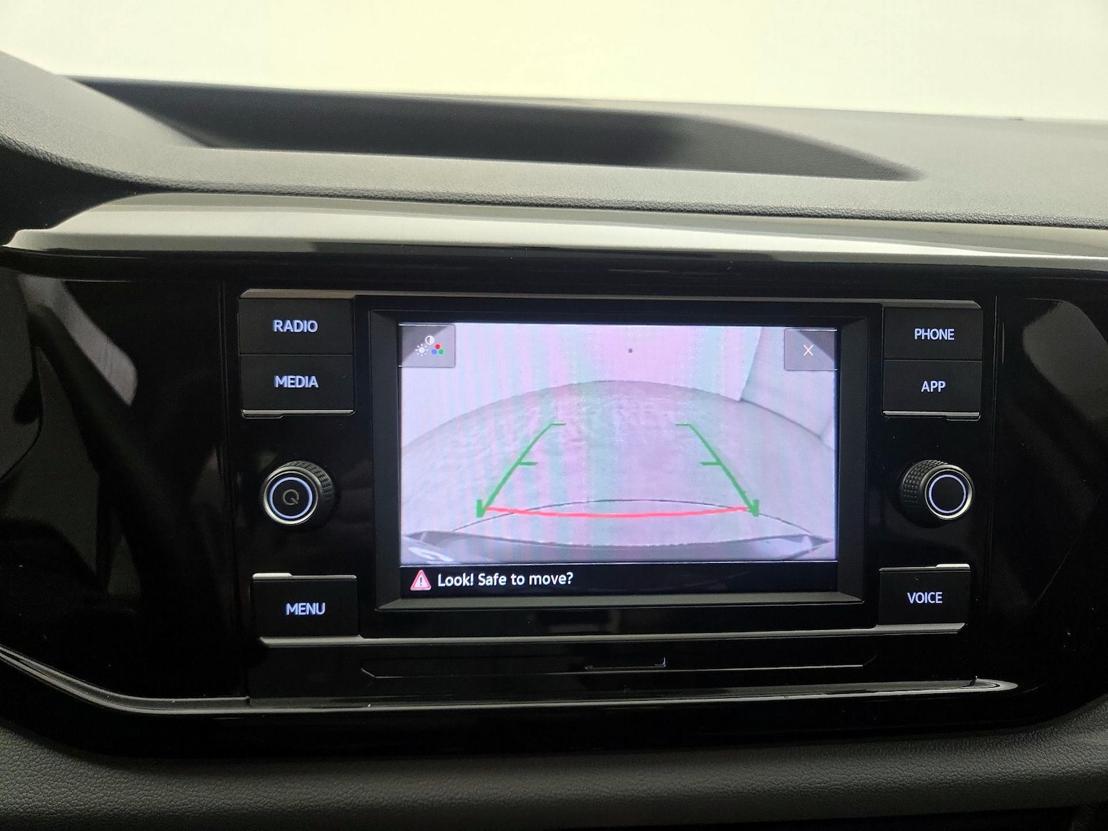 2022 Volkswagen Taos S - Photo 15