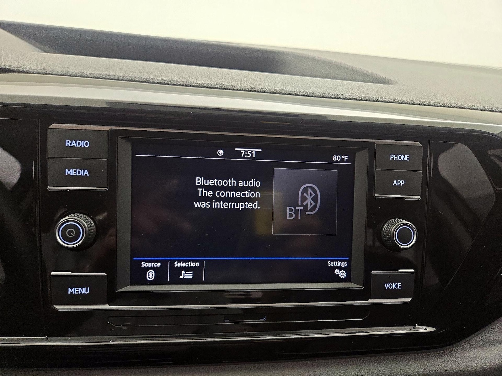 2022 Volkswagen Taos S - Photo 16