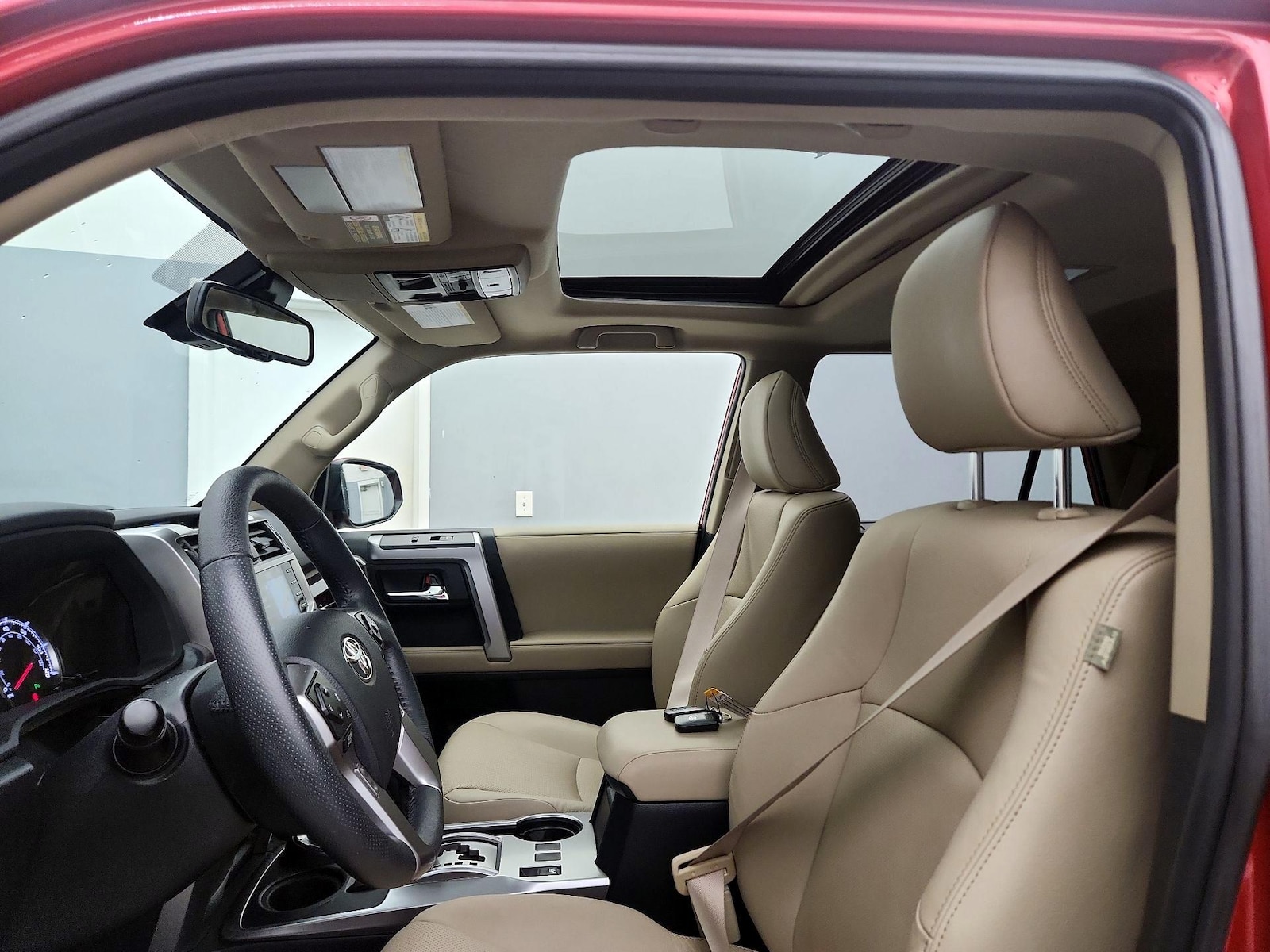 Sunroof(s) & Overhead Airbags
