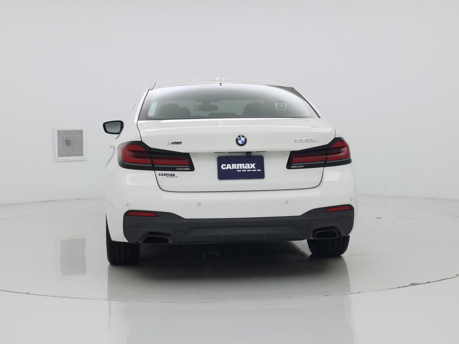 2021 BMW 5 Series 530e - Photo 7