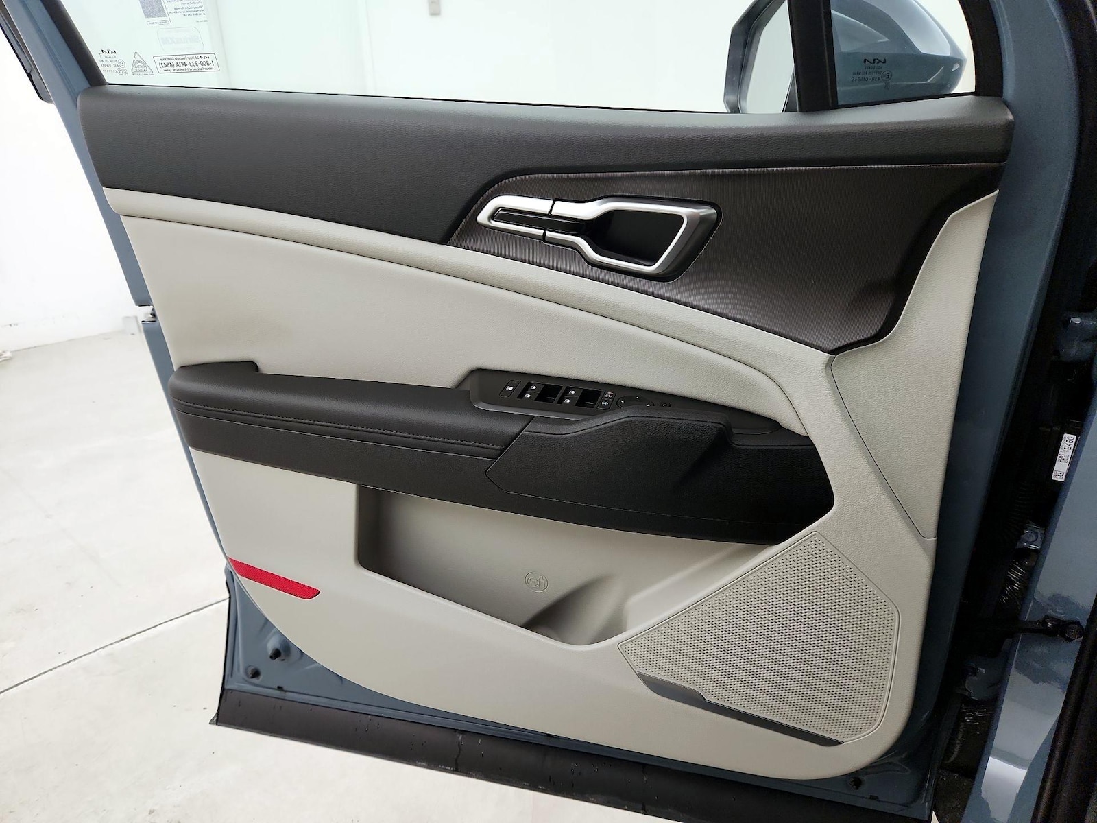 2026 Kia Sportage EX Hybrid - Photo 13