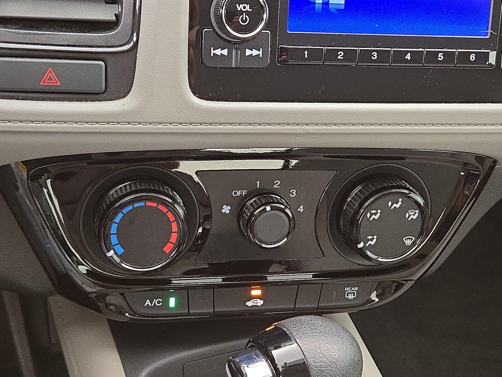 2016 Honda HR-V LX - Photo 17