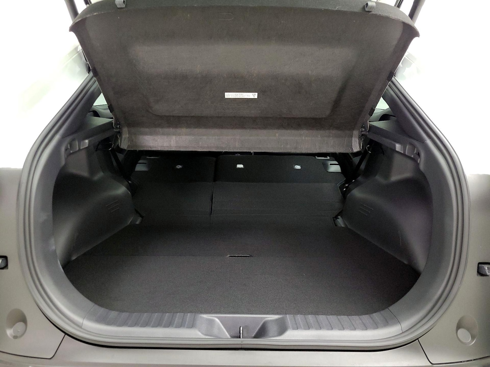 2026 Toyota C-HR SE - Photo 23
