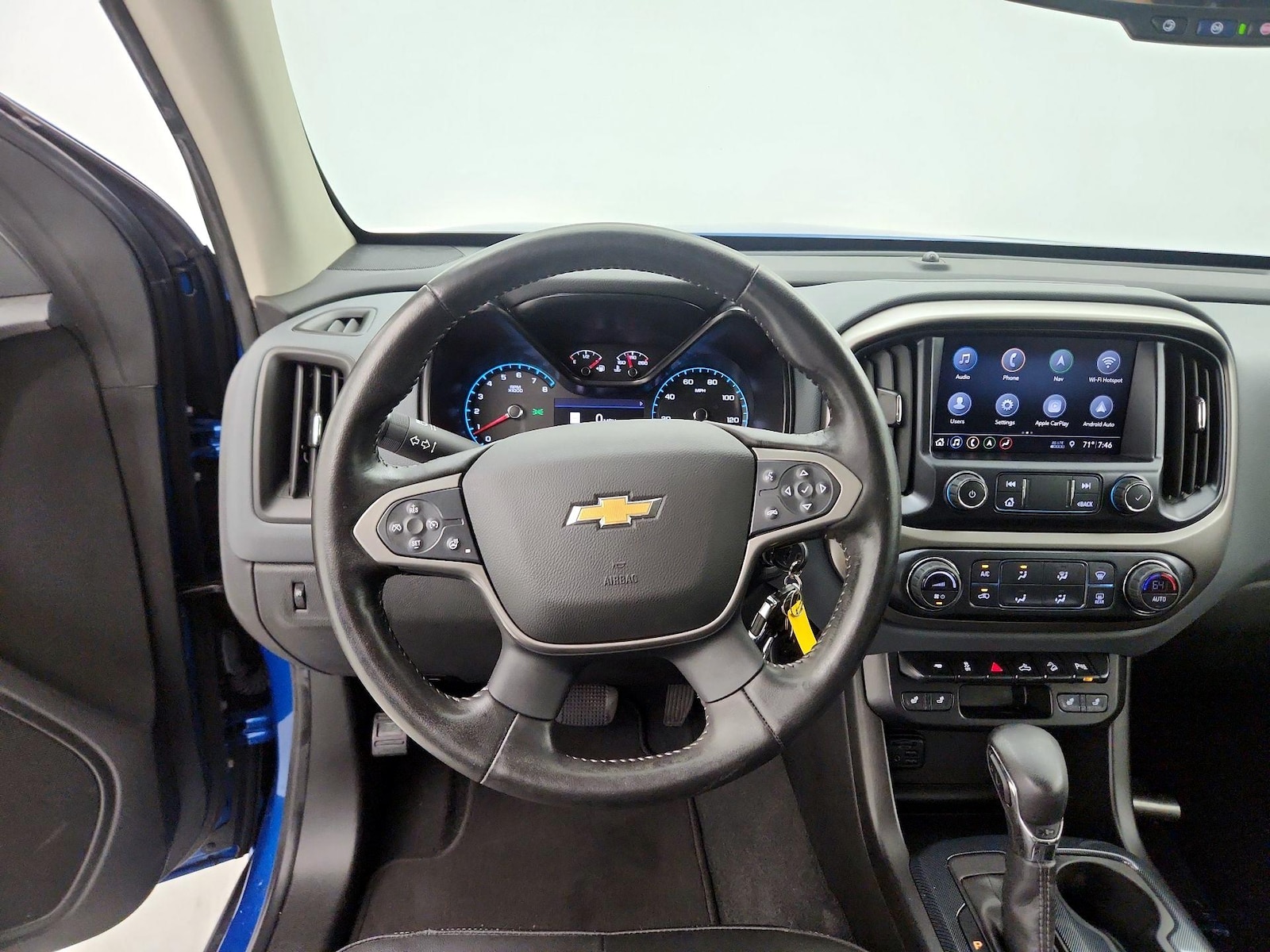 2022 Chevrolet Colorado Z71 - Photo 11