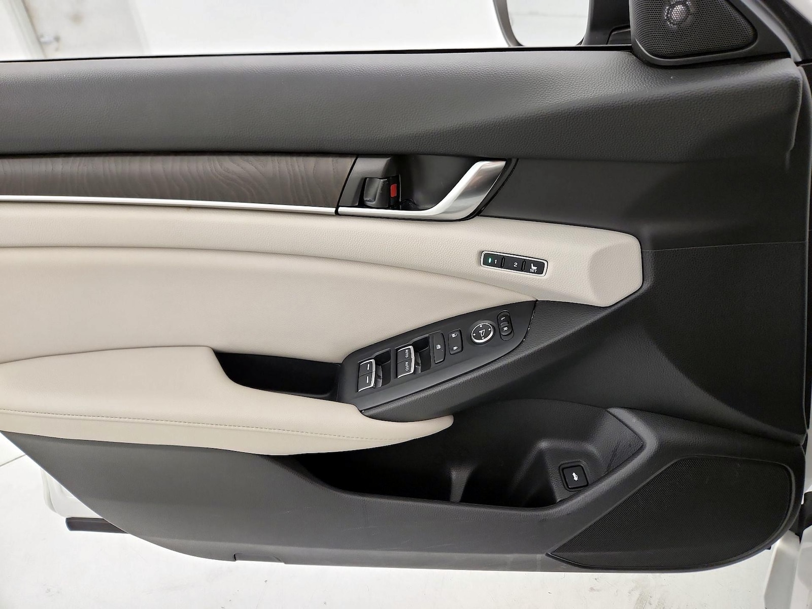 2020 Honda Accord EX-L - Photo 13