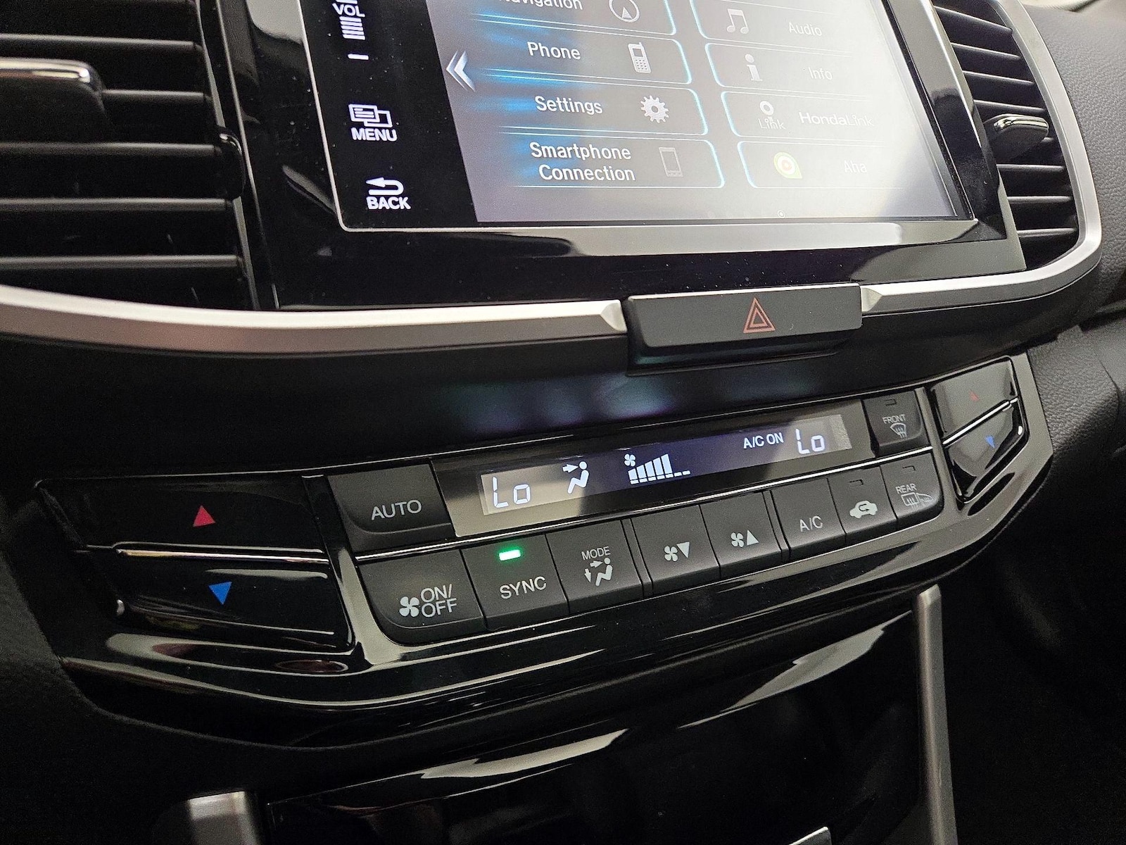 2016 Honda Accord Touring - Photo 17