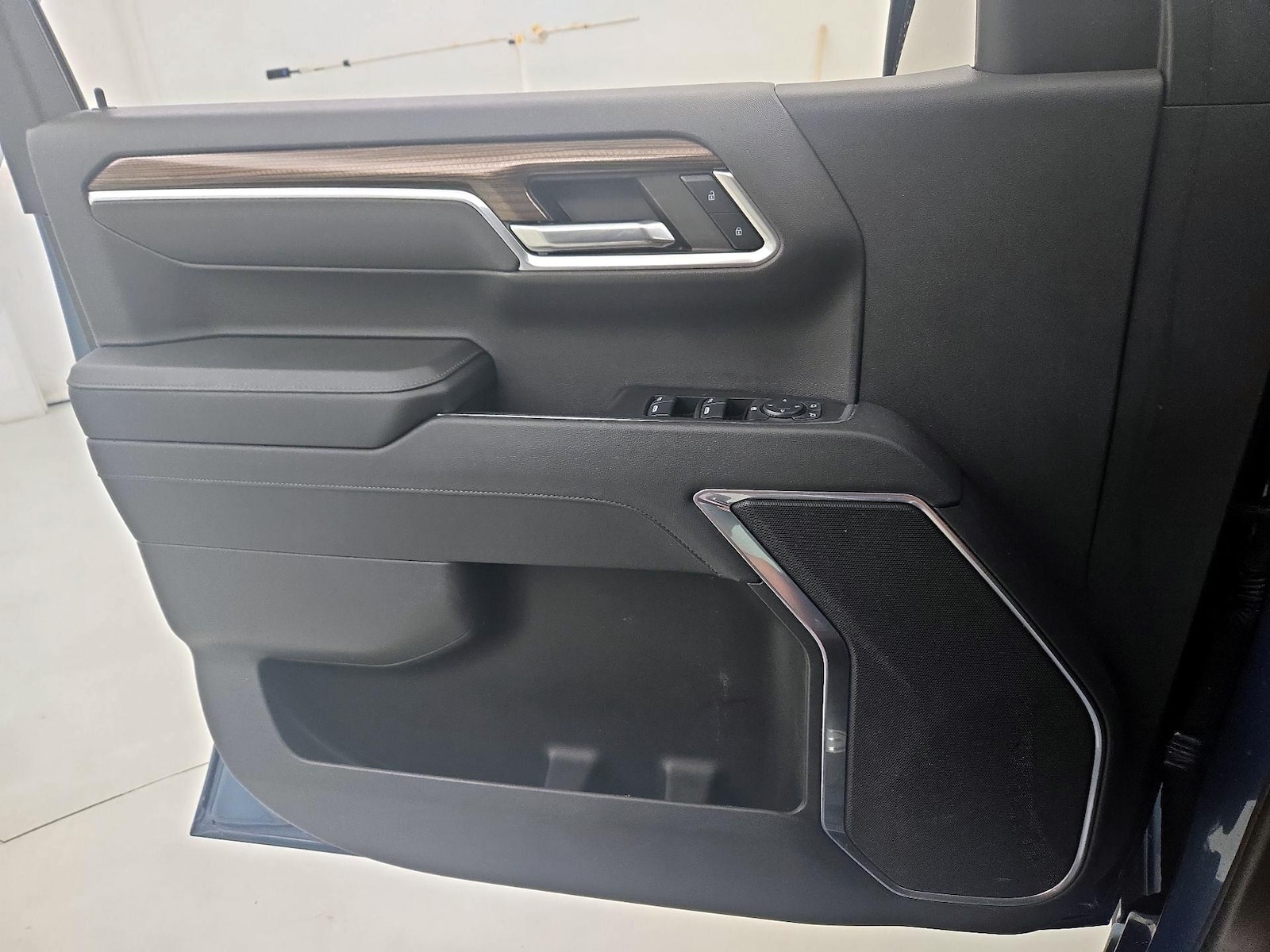 2024 Chevrolet Silverado 1500 LT - Photo 13