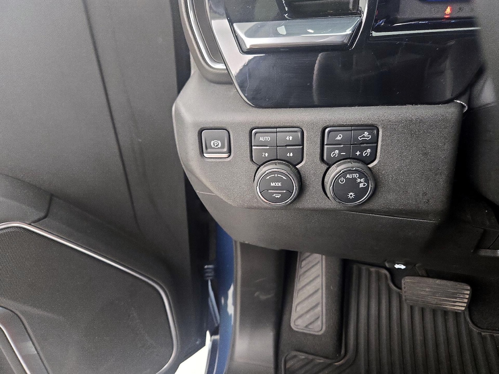2024 Chevrolet Silverado 1500 LT - Photo 14