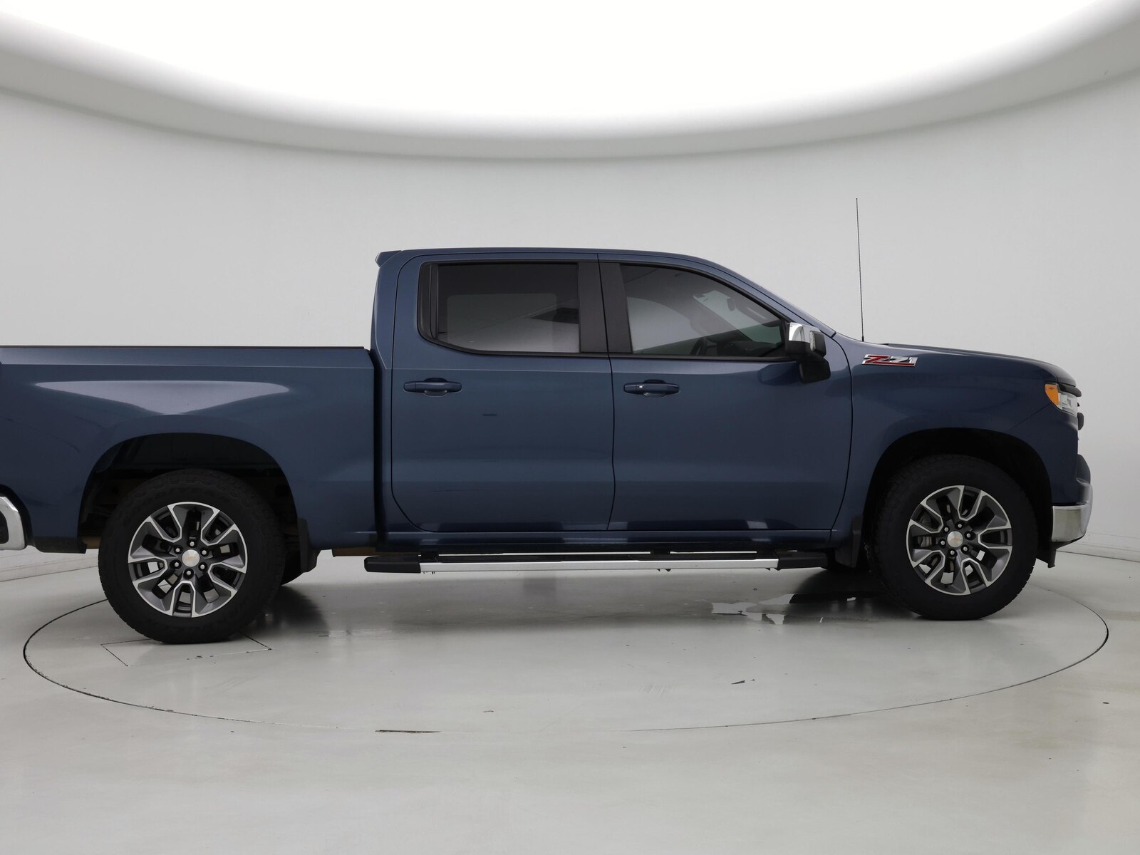 2024 Chevrolet Silverado 1500 LT - Photo 8
