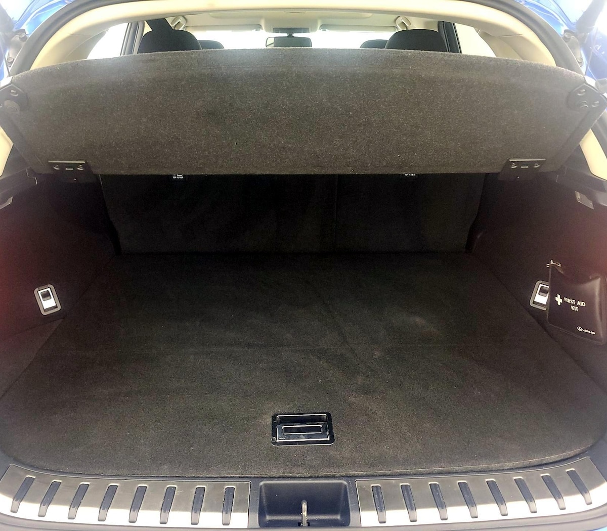 Trunk/Cargo (Seats Up)