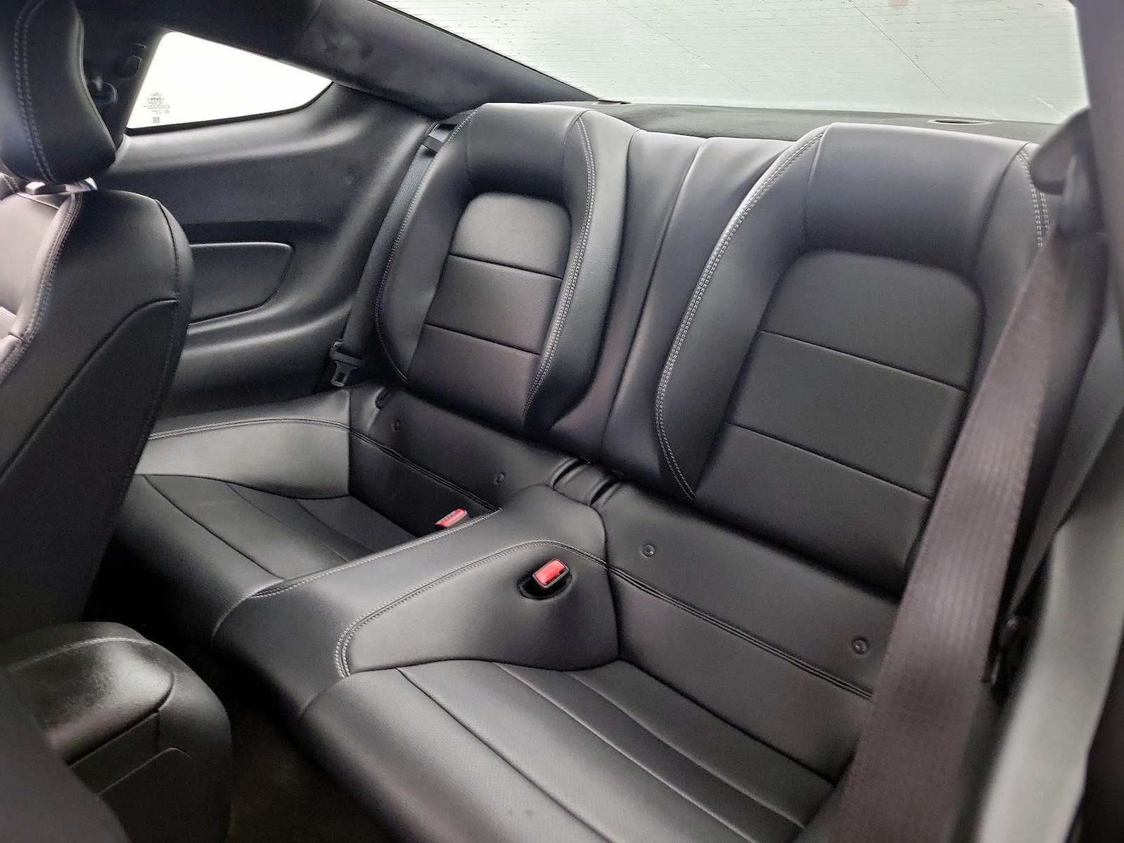 2016 Ford Mustang GT Premium - Photo 18