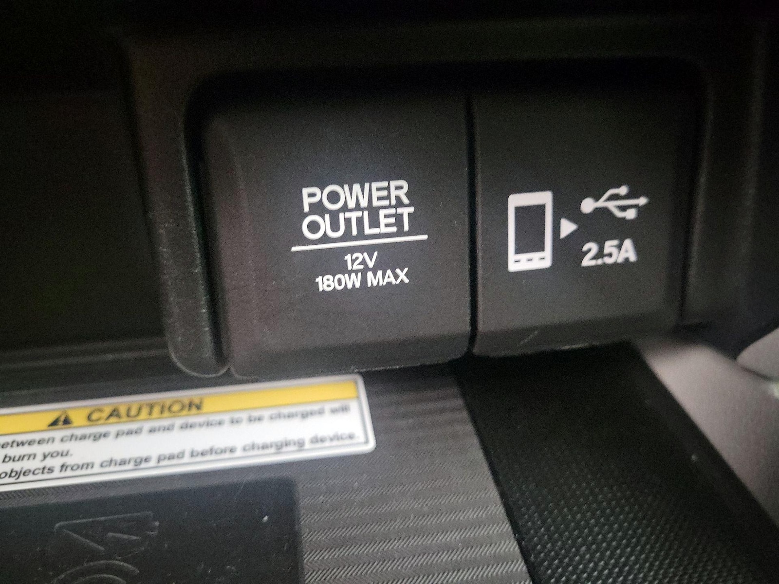 2021 Honda Pilot SE - Photo 16