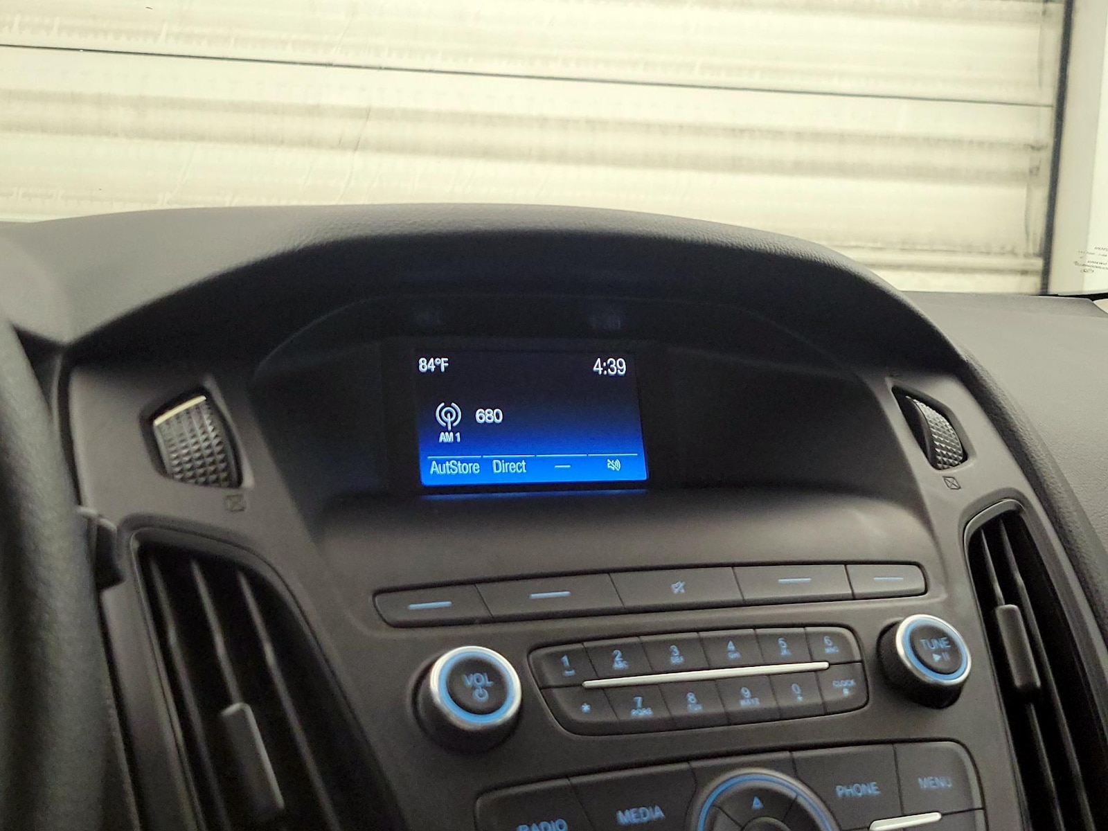 2018 Ford Focus SE - Photo 16