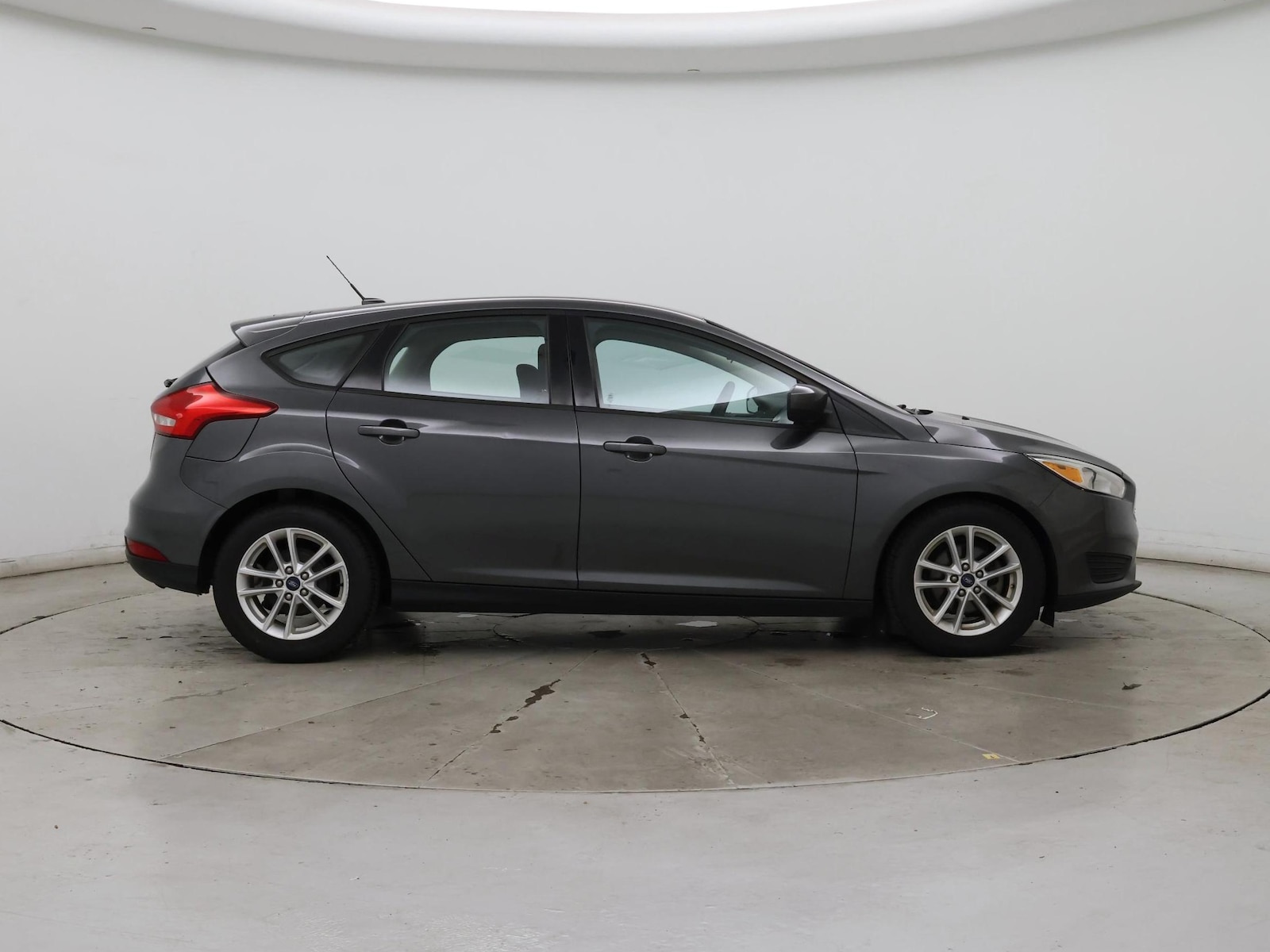 2018 Ford Focus SE - Photo 8