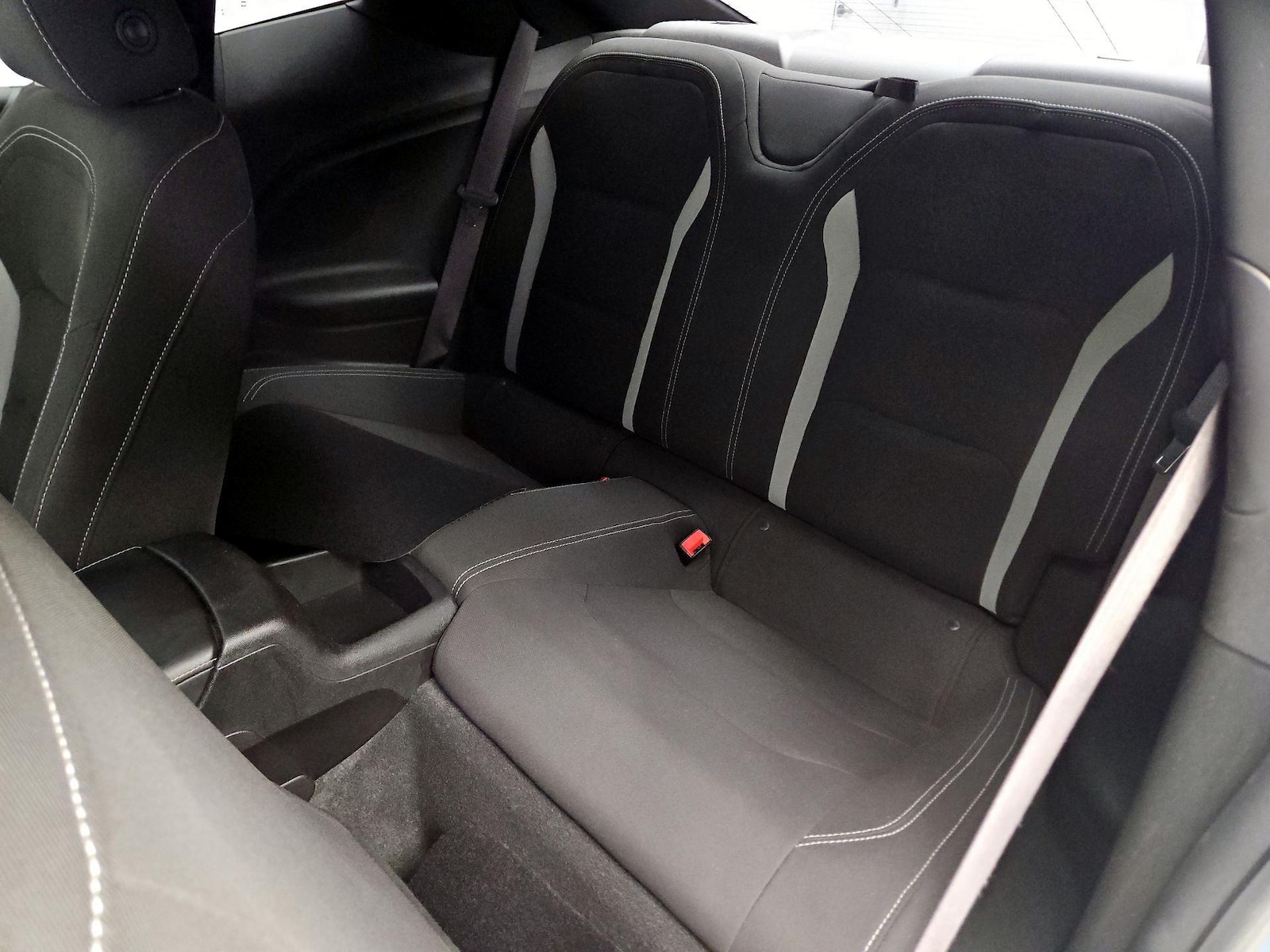 2017 Chevrolet Camaro 1LT - Photo 19