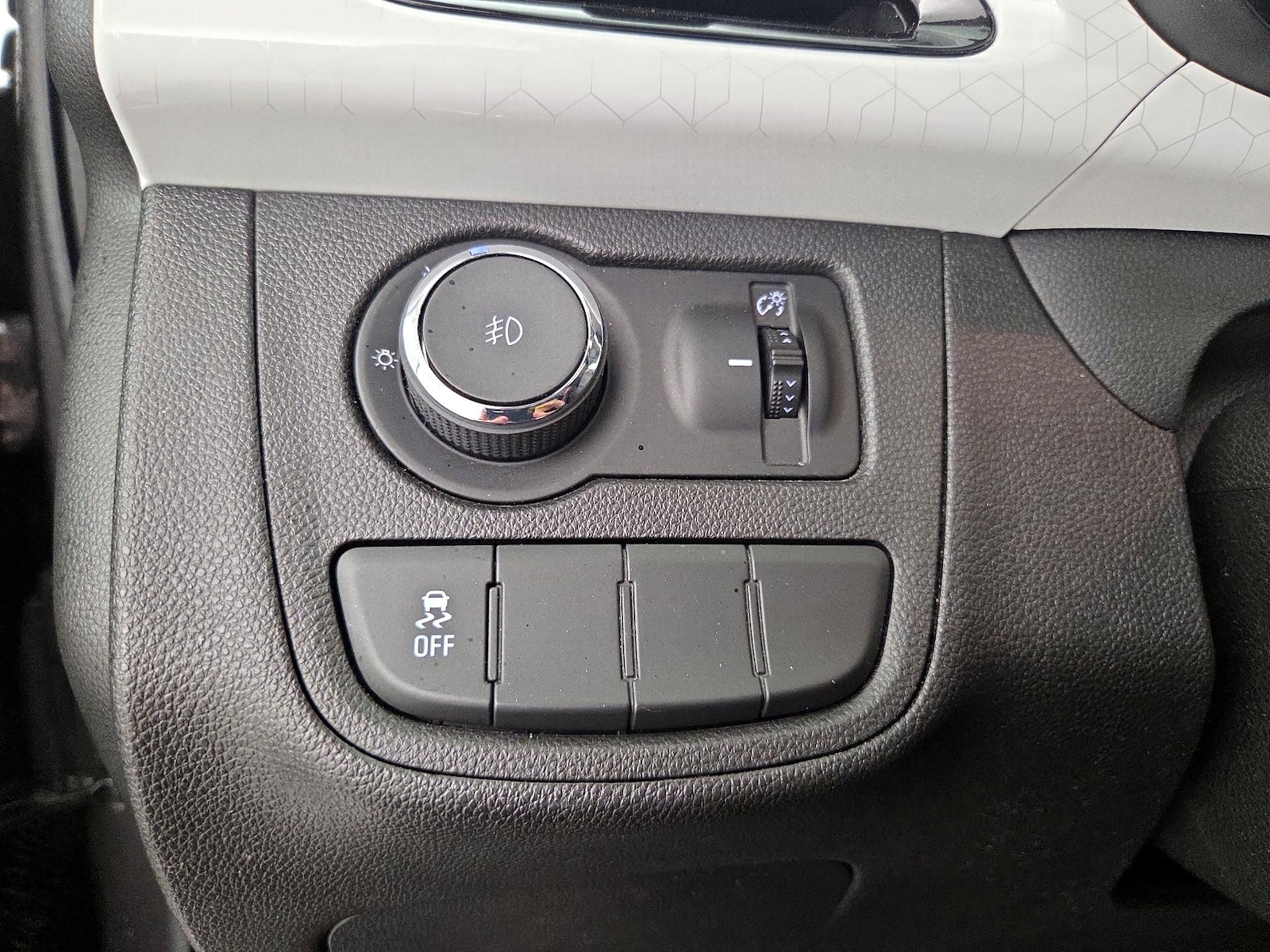 2016 Chevrolet Spark 1LT - Photo 14