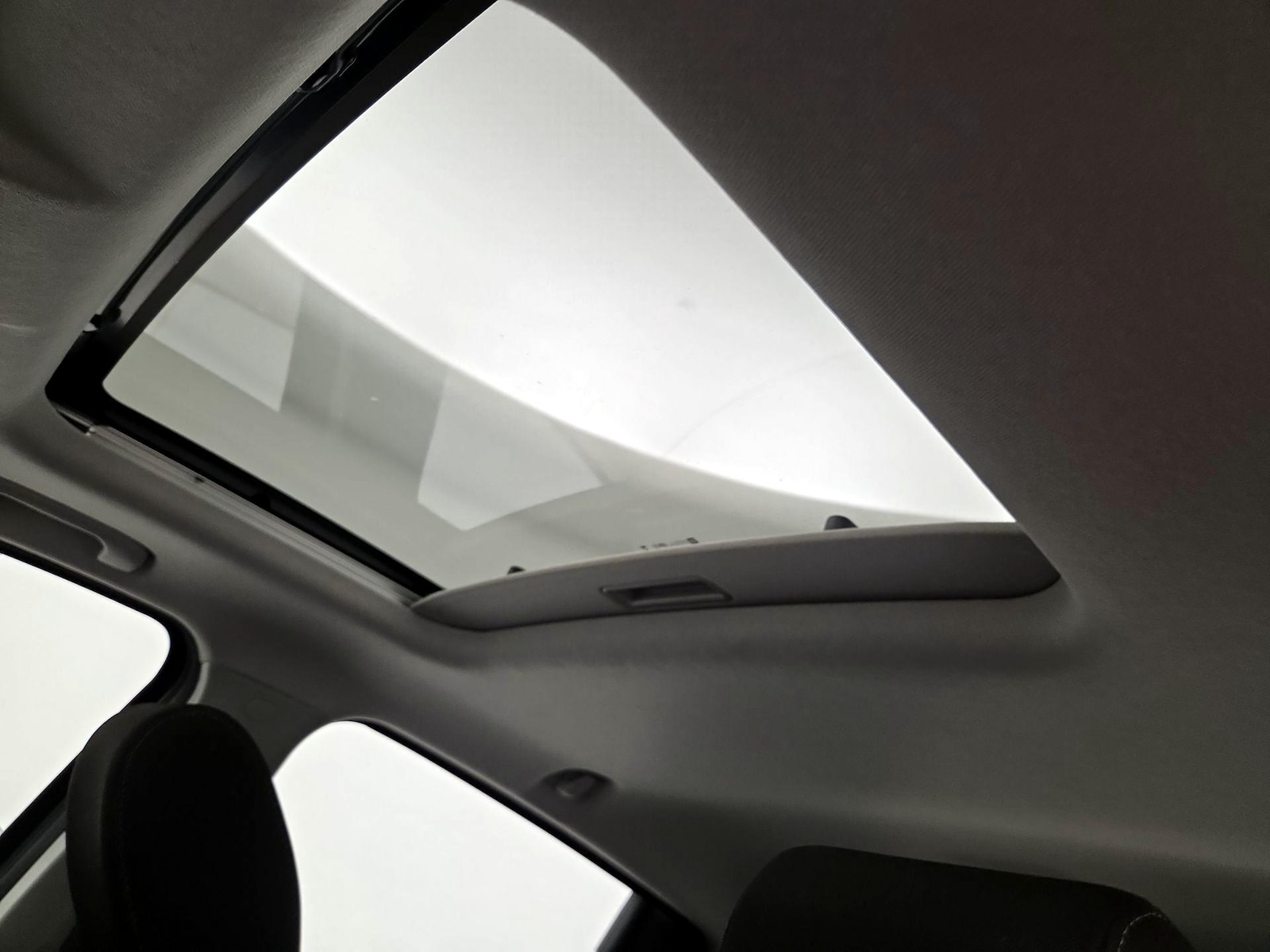 2016 Chevrolet Spark 1LT - Photo 20