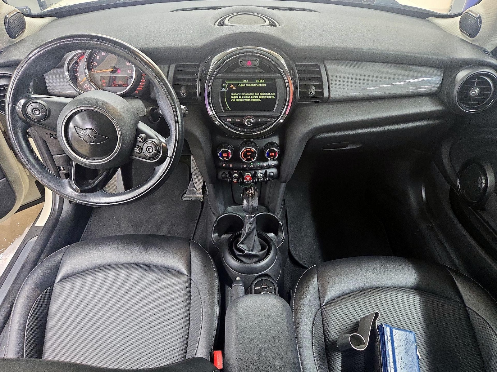 2017 MINI Cooper Base - Photo 10