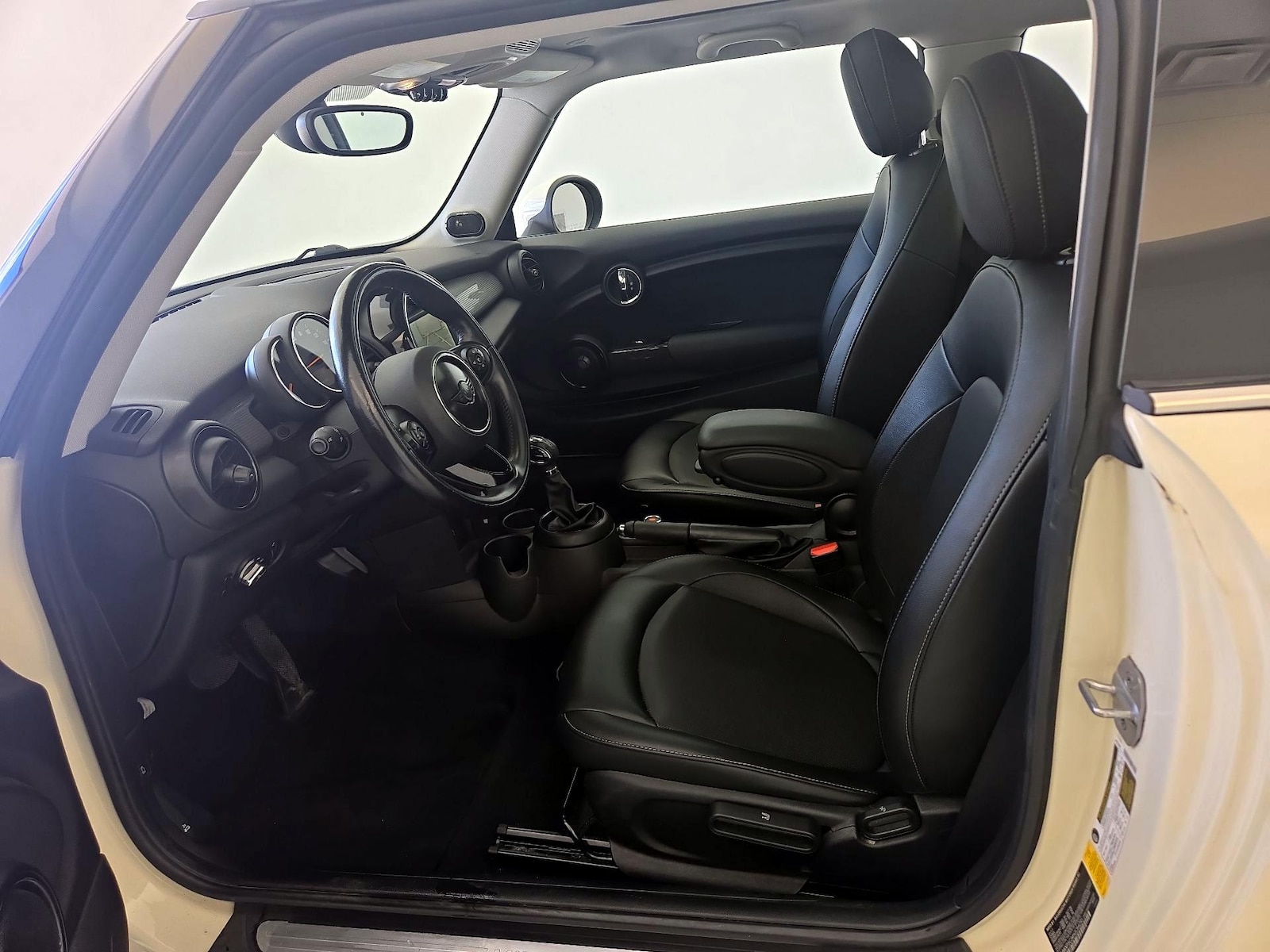2017 MINI Cooper Base - Photo 12