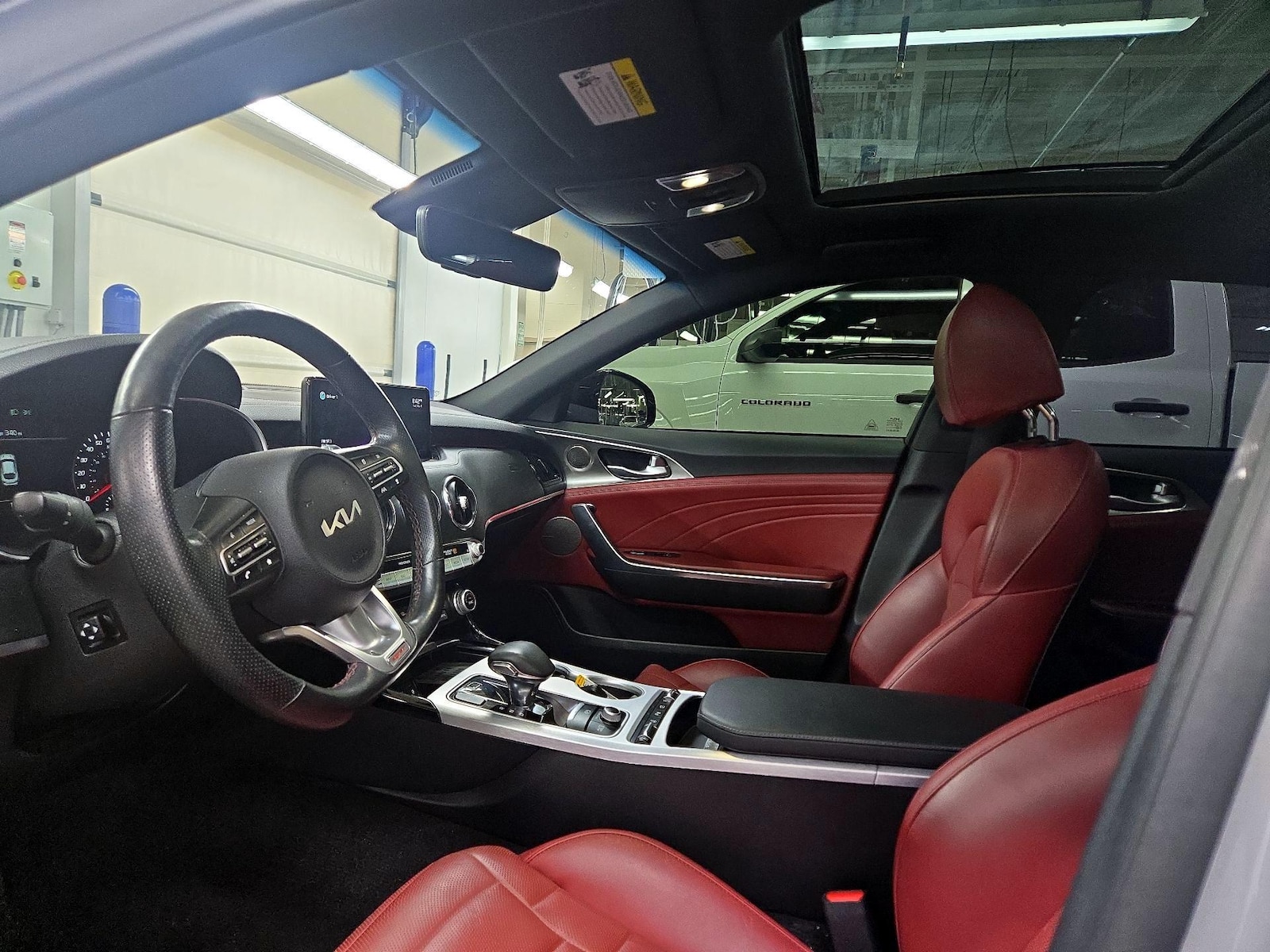 2022 Kia Stinger GT2 - Photo 20