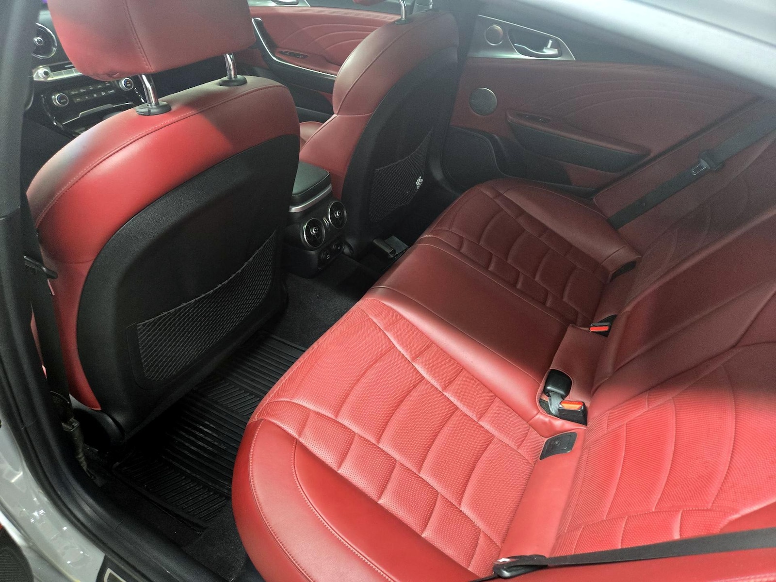 2022 Kia Stinger GT2 - Photo 21