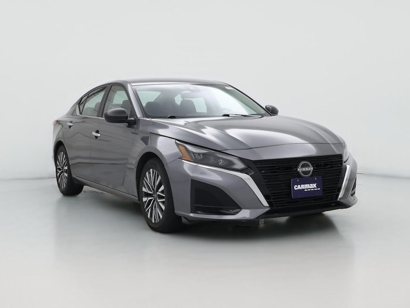 2024 Nissan Altima SV