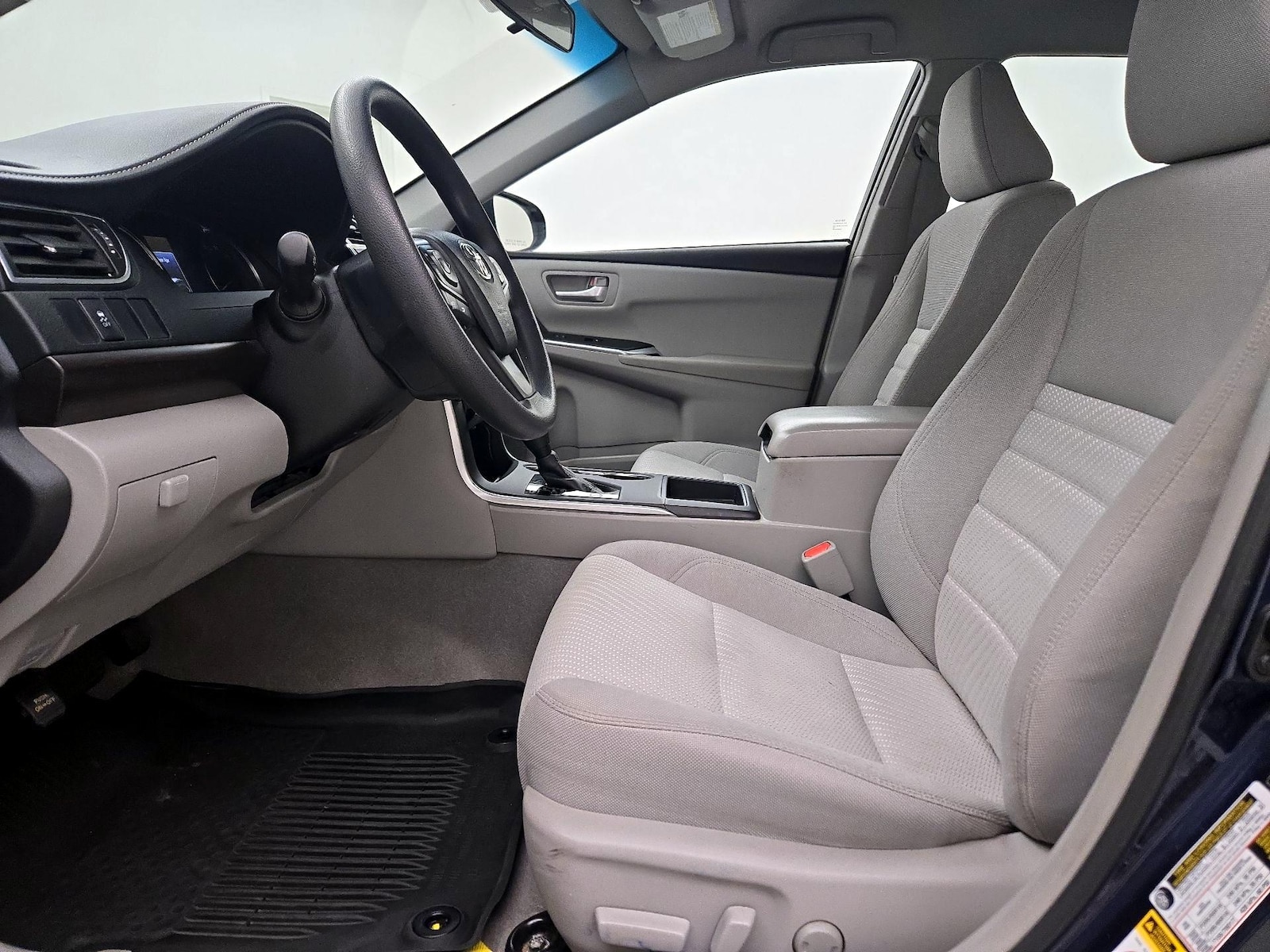 Power Seat(s) & Side Airbags
