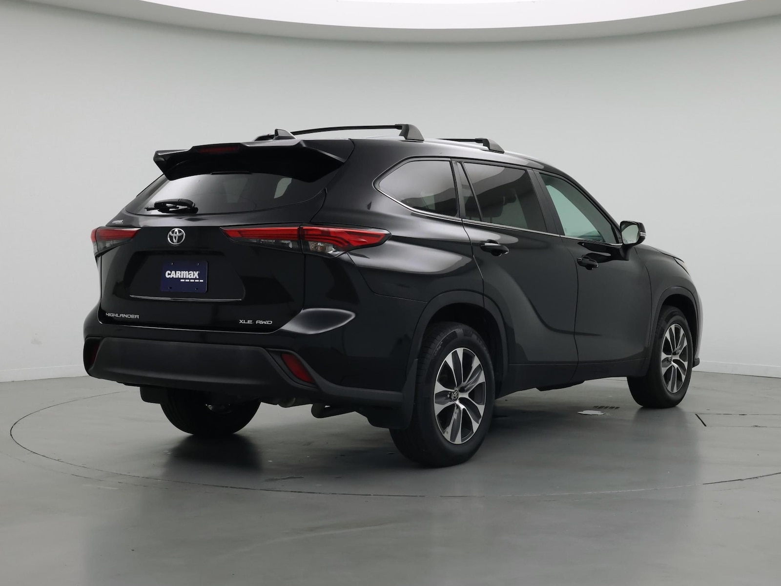 2023 Toyota Highlander XLE - Photo 9
