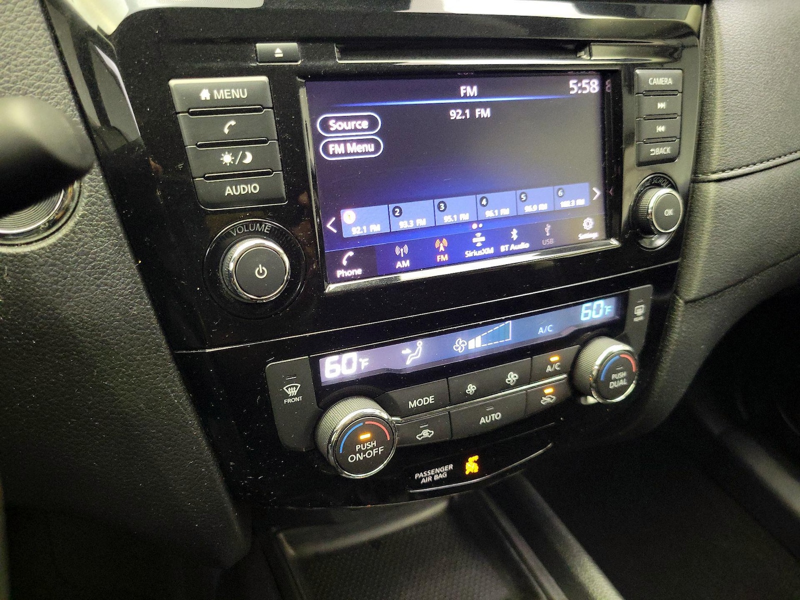 2020 Nissan Rogue SV - Photo 16